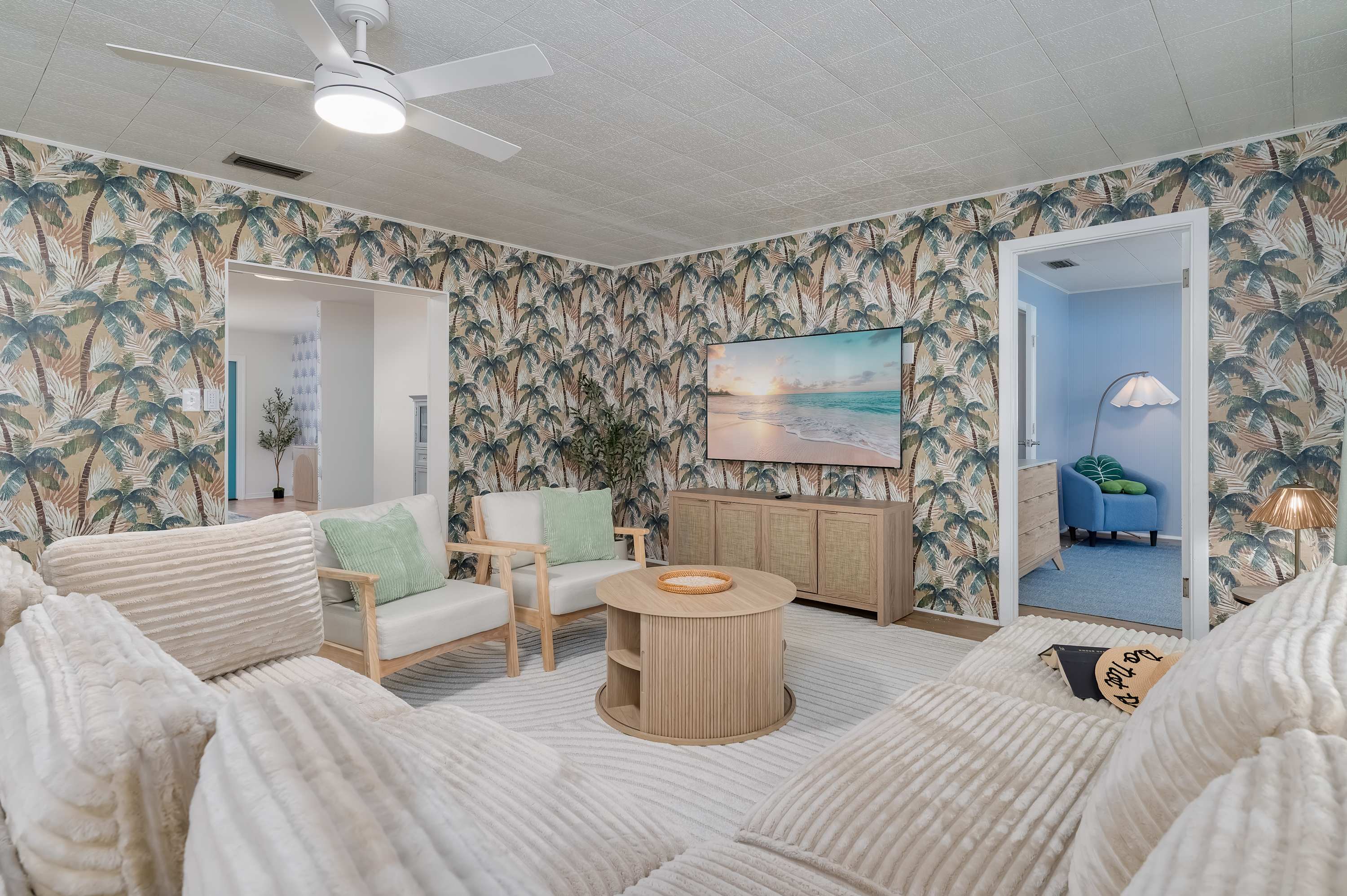 Sunny 4BR getaway with private pool