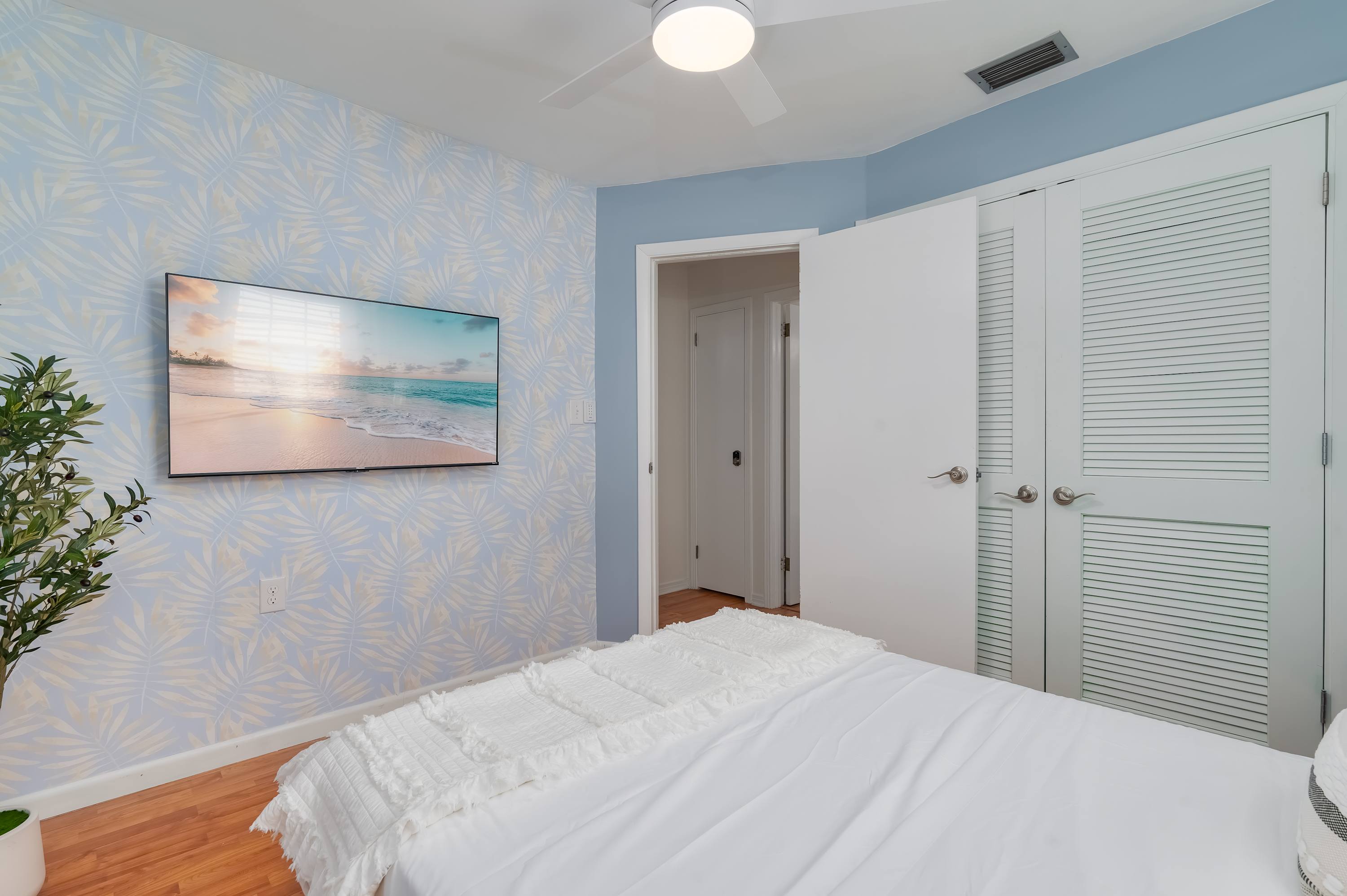Sunny 4BR getaway with private pool
