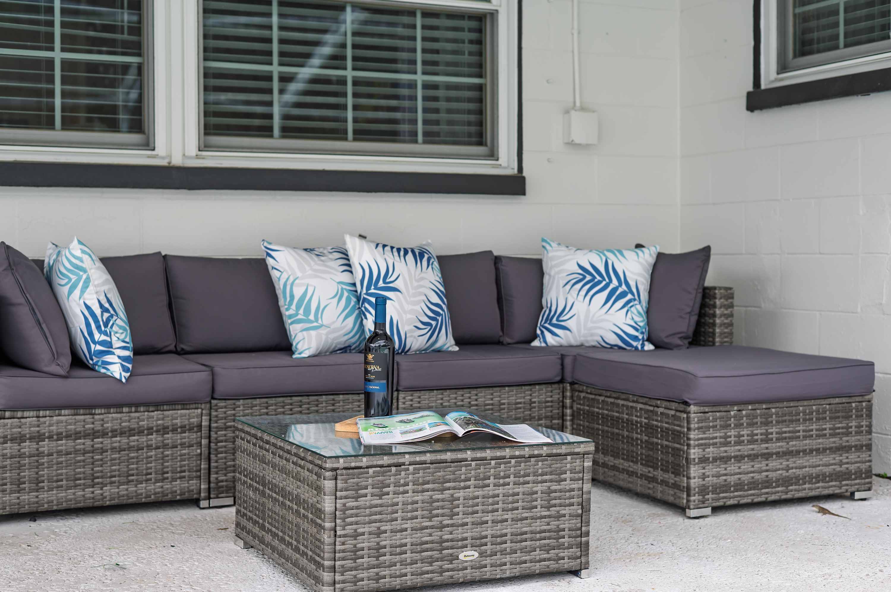 Sunny 4BR getaway with private pool
