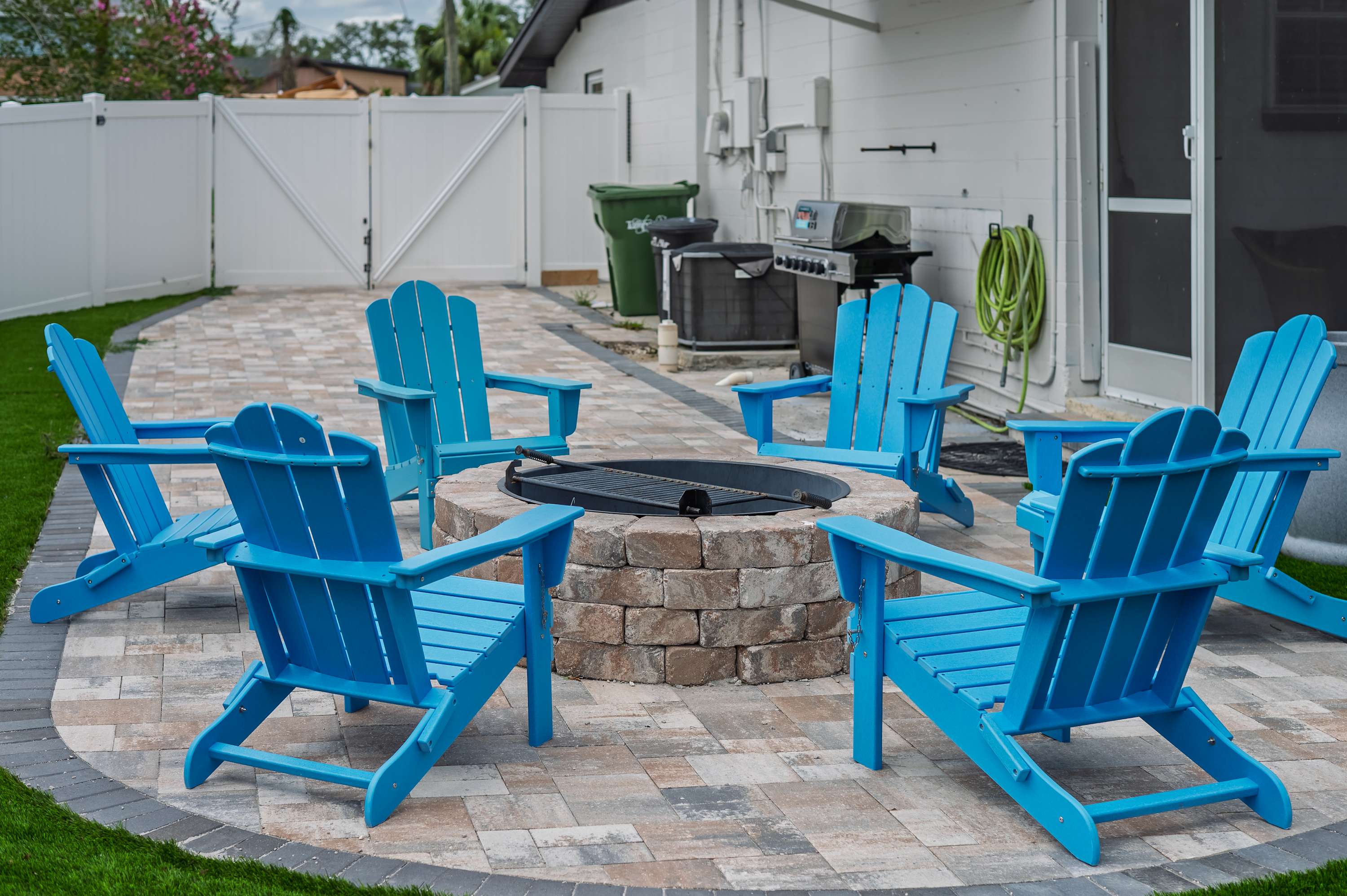 Sunny 4BR getaway with private pool