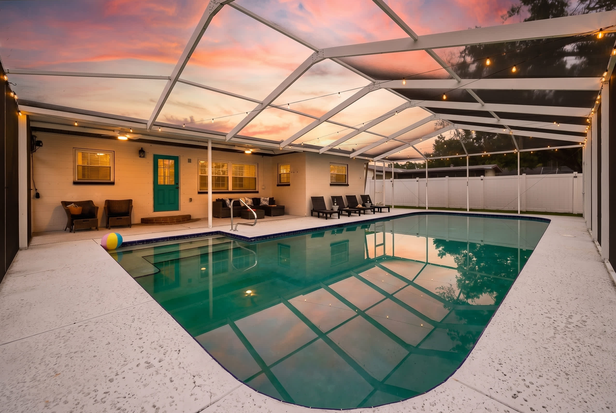 Sunny 4BR getaway with private pool