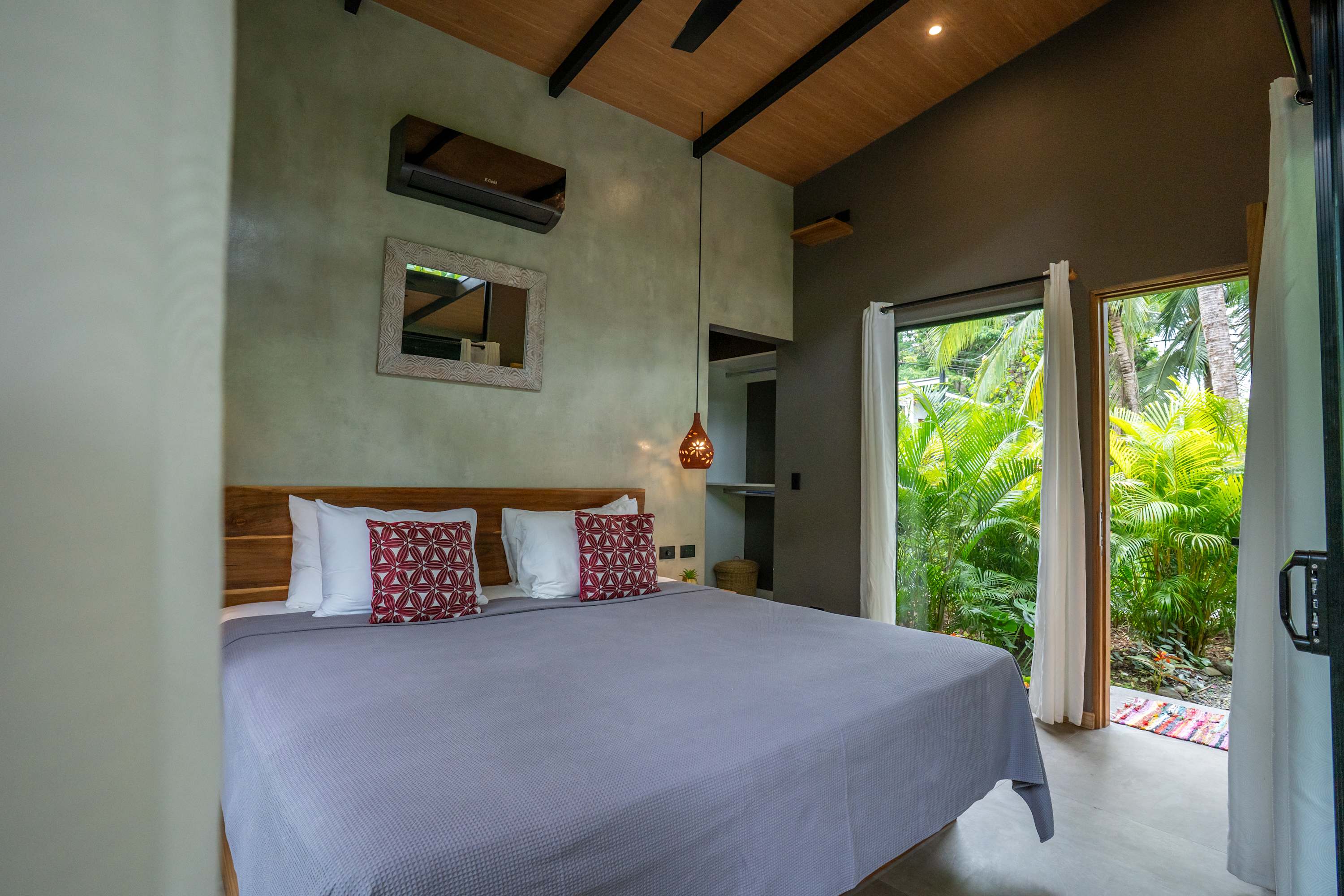 Raya Bungalow, aire acondicionado y piscina privada