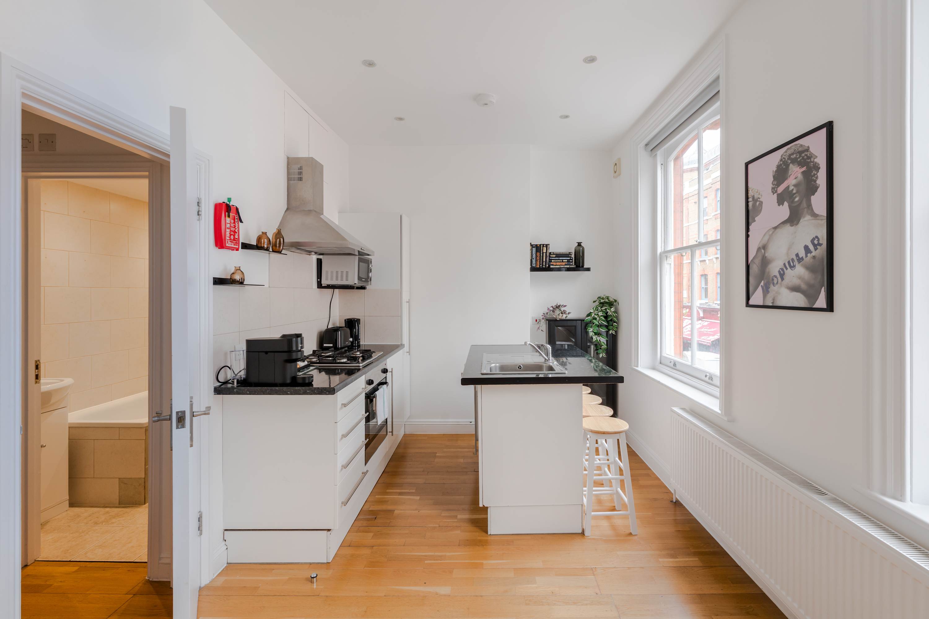 Central 1-bed Flat · by Oxford Circus · Sleeps 4 in Great Titchfield Street, 1 W1W 7PW - Property image 5 - VivreStays