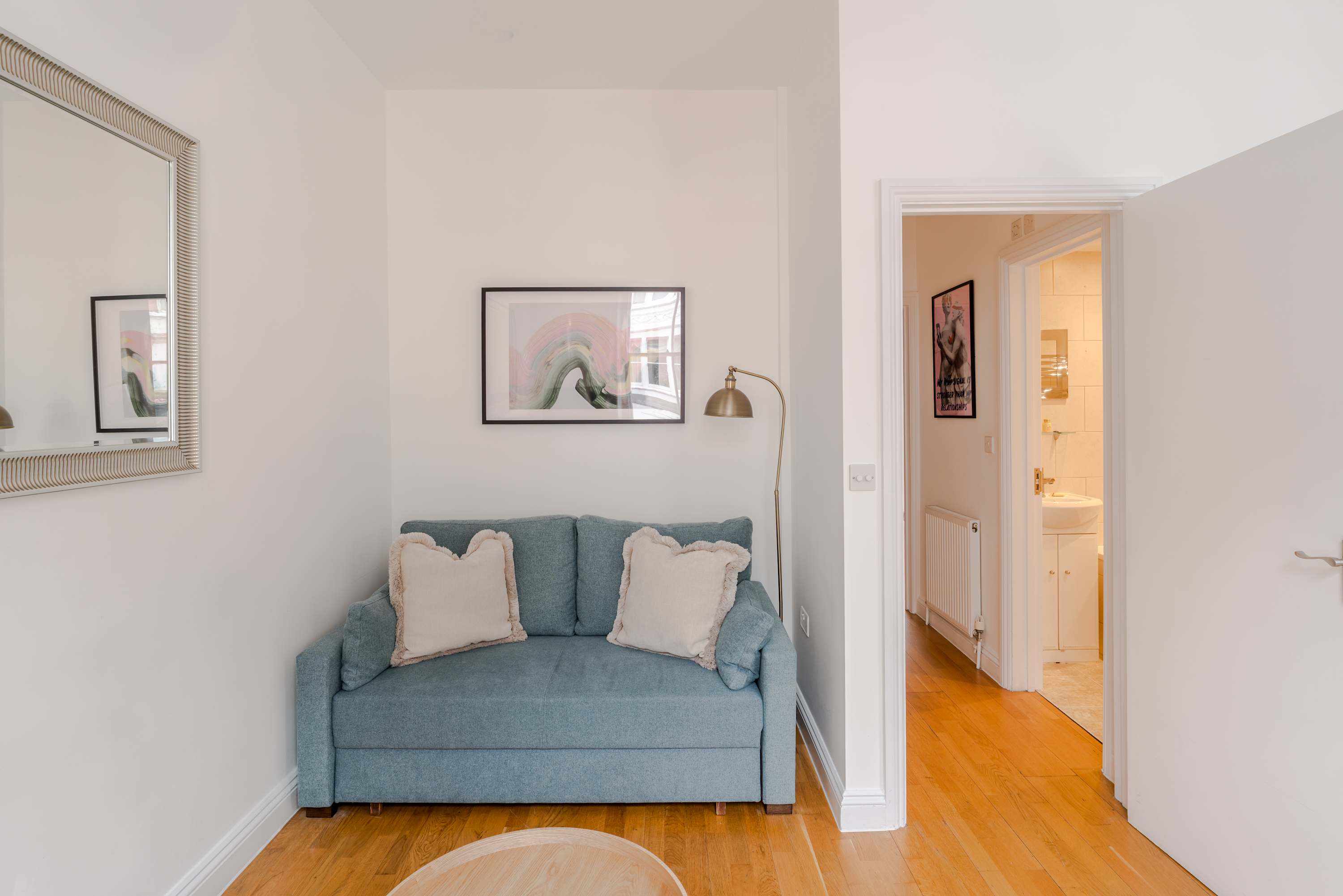 Central 1-bed Flat · by Oxford Circus · Sleeps 4 in Great Titchfield Street, 1 W1W 7PW - Property image 11 - VivreStays