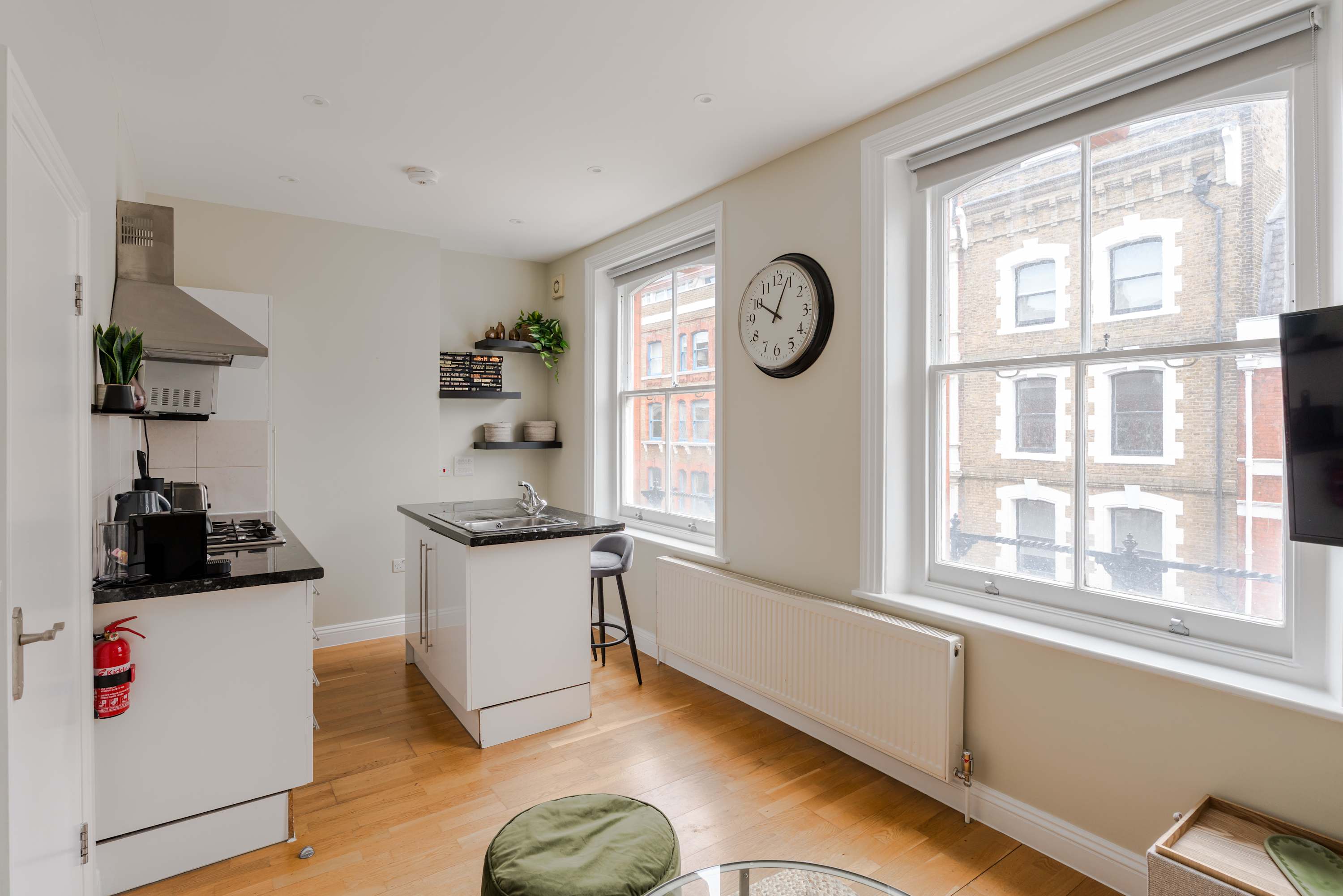 Fitzrovia 1-Bed Flat · Central London · Sleeps 4 in Great Titchfield Street, 2 W1W 7PW - Property image 4 - VivreStays
