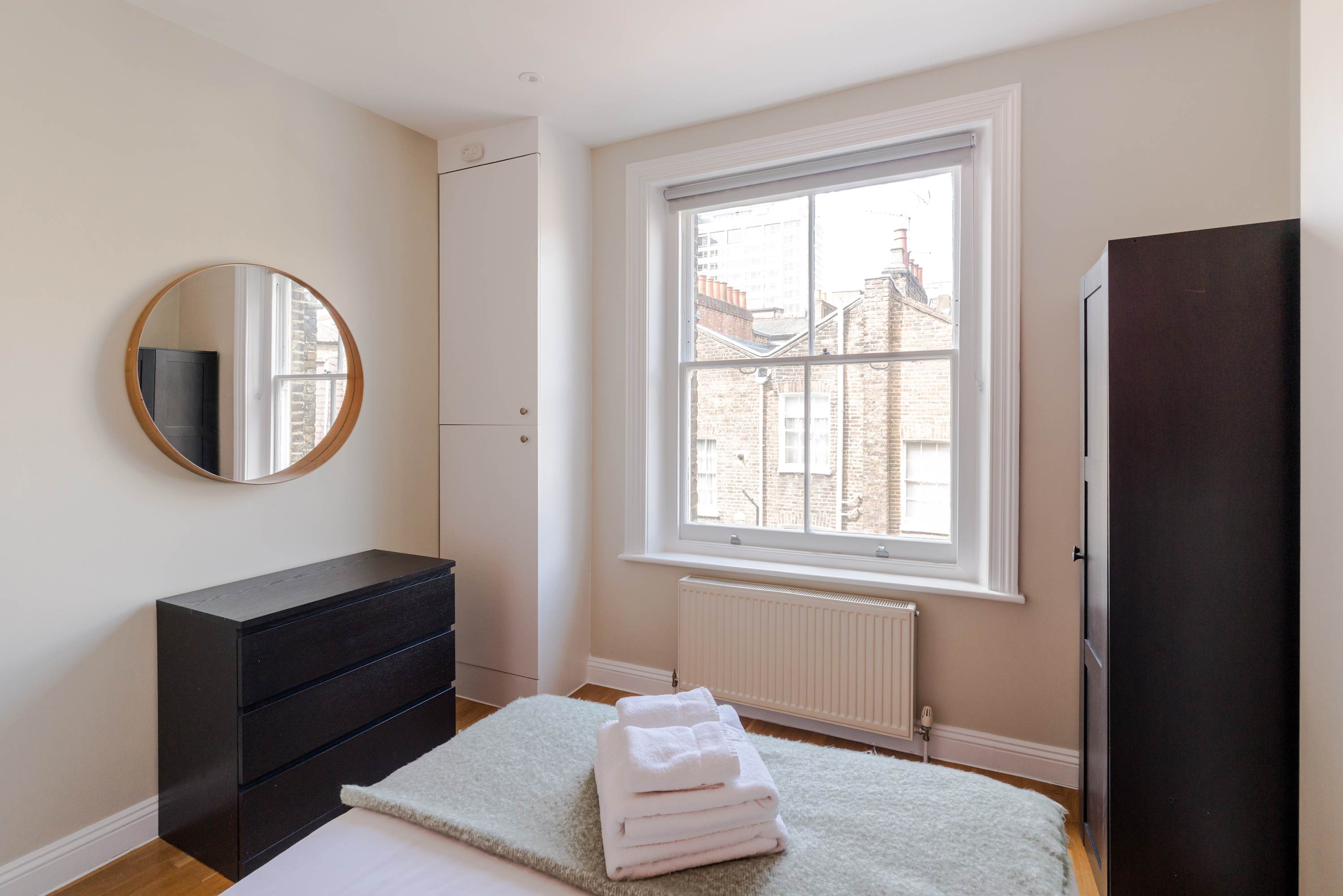 Fitzrovia 1-Bed Flat · Central London · Sleeps 4 in Great Titchfield Street, 2 W1W 7PW - Property image 8 - VivreStays