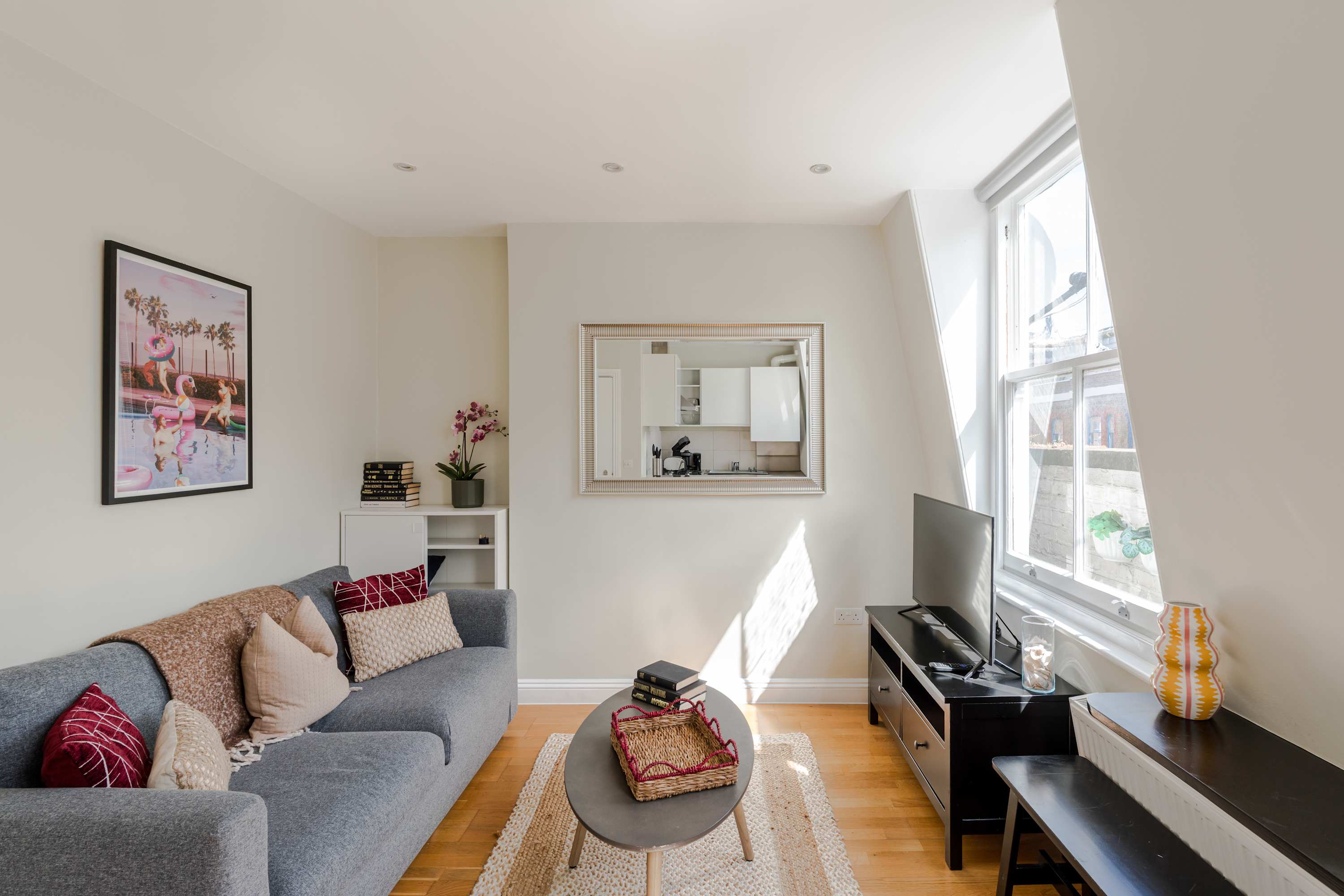 Fitzrovia 1-Bed · BT Tower View · Sleeps 4 serviced apartment - UK - VivreStays