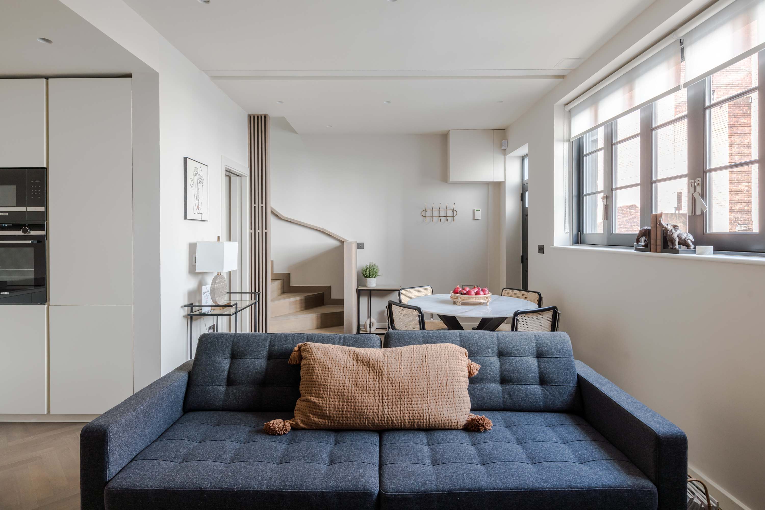 Marylebone Mews House · Regent's Park · Sleeps 6 in Huntsworth Mews, 5 NW1 - Property image 3 - VivreStays