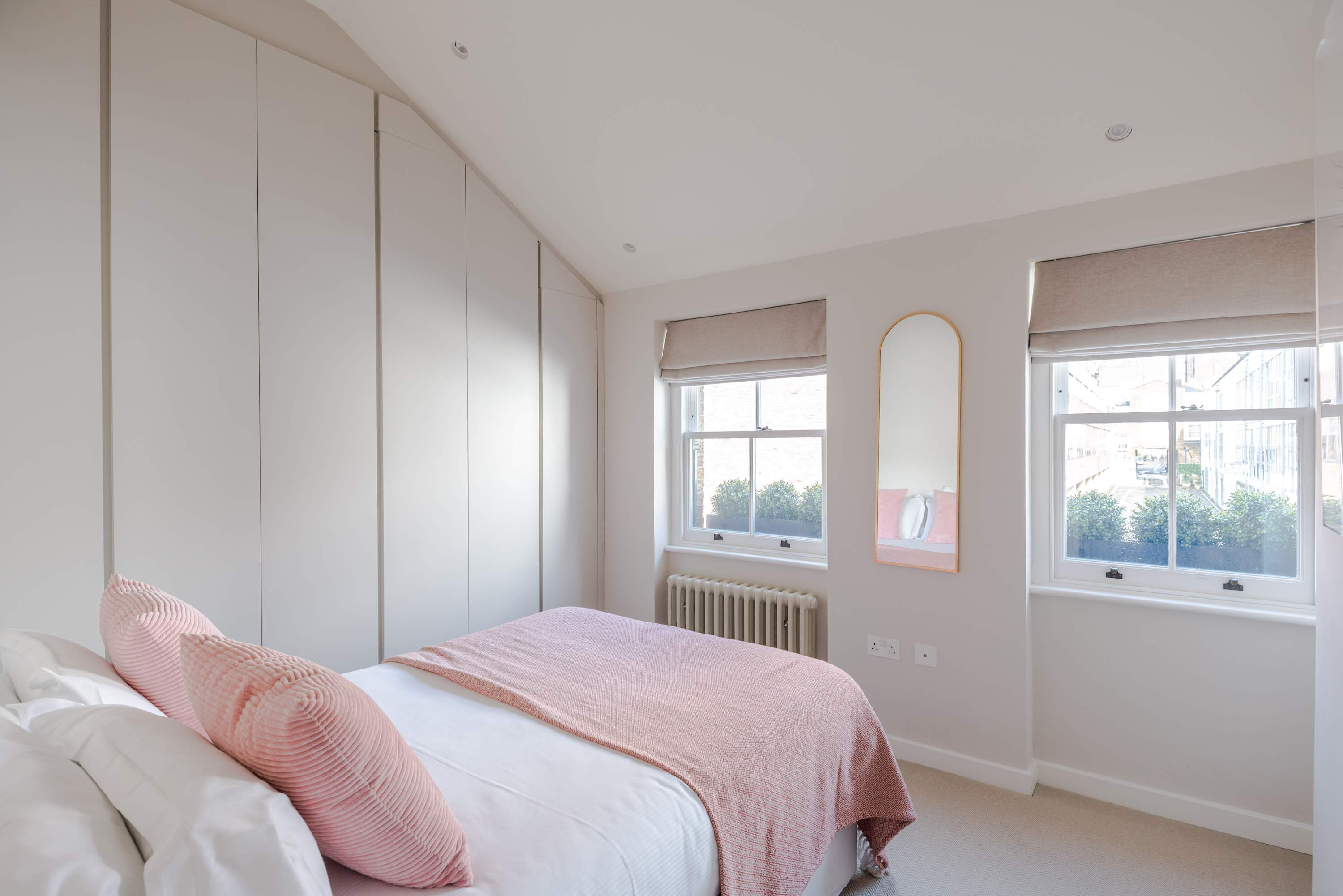 Marylebone Mews House · Regent's Park · Sleeps 6 in Huntsworth Mews, 5 NW1 - Property image 23 - VivreStays