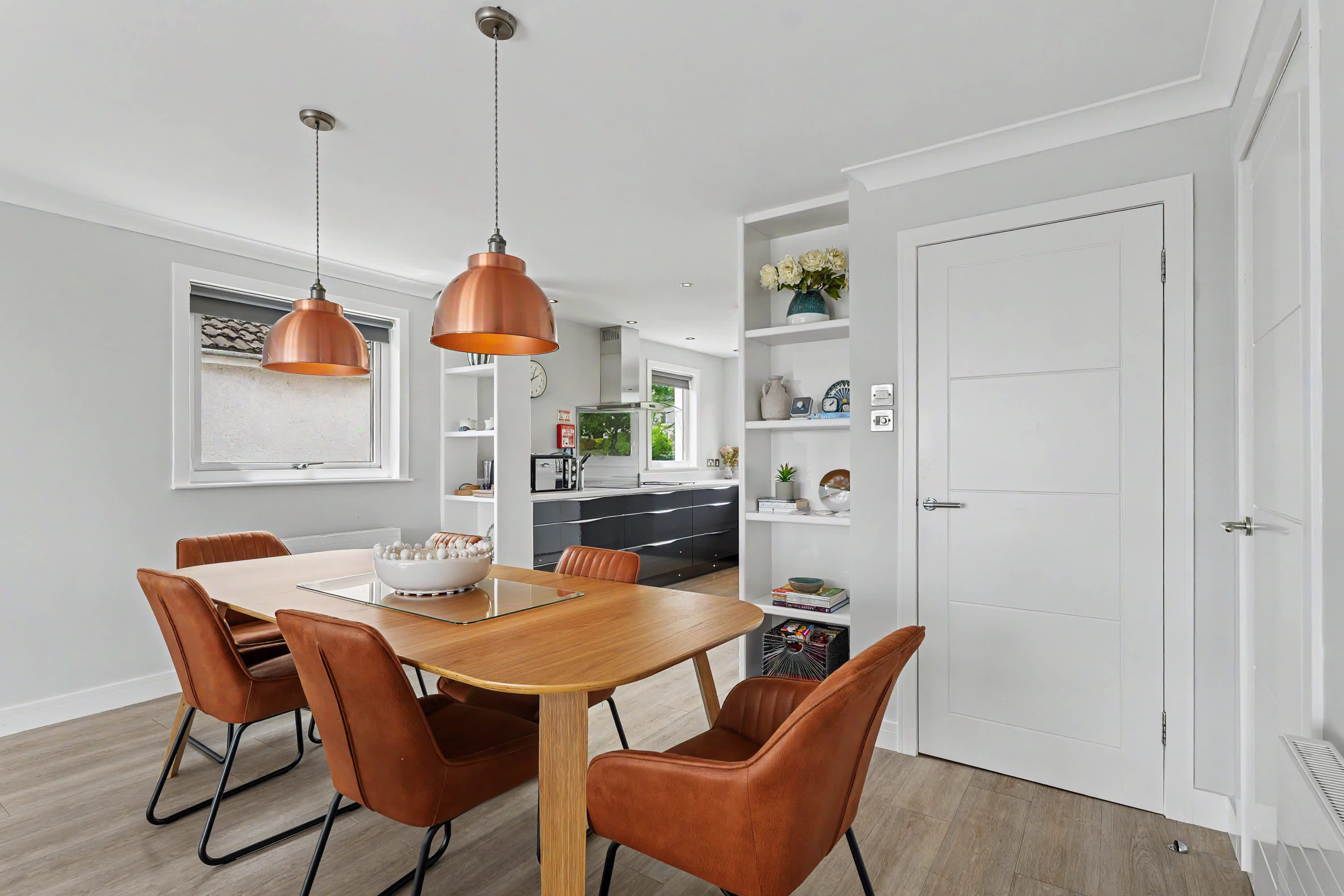 Stylish 3 Bedroom with Balcony and Amazing View in 15 Innerdownie Place FK14 7BY - Property image 5 - VivreStays