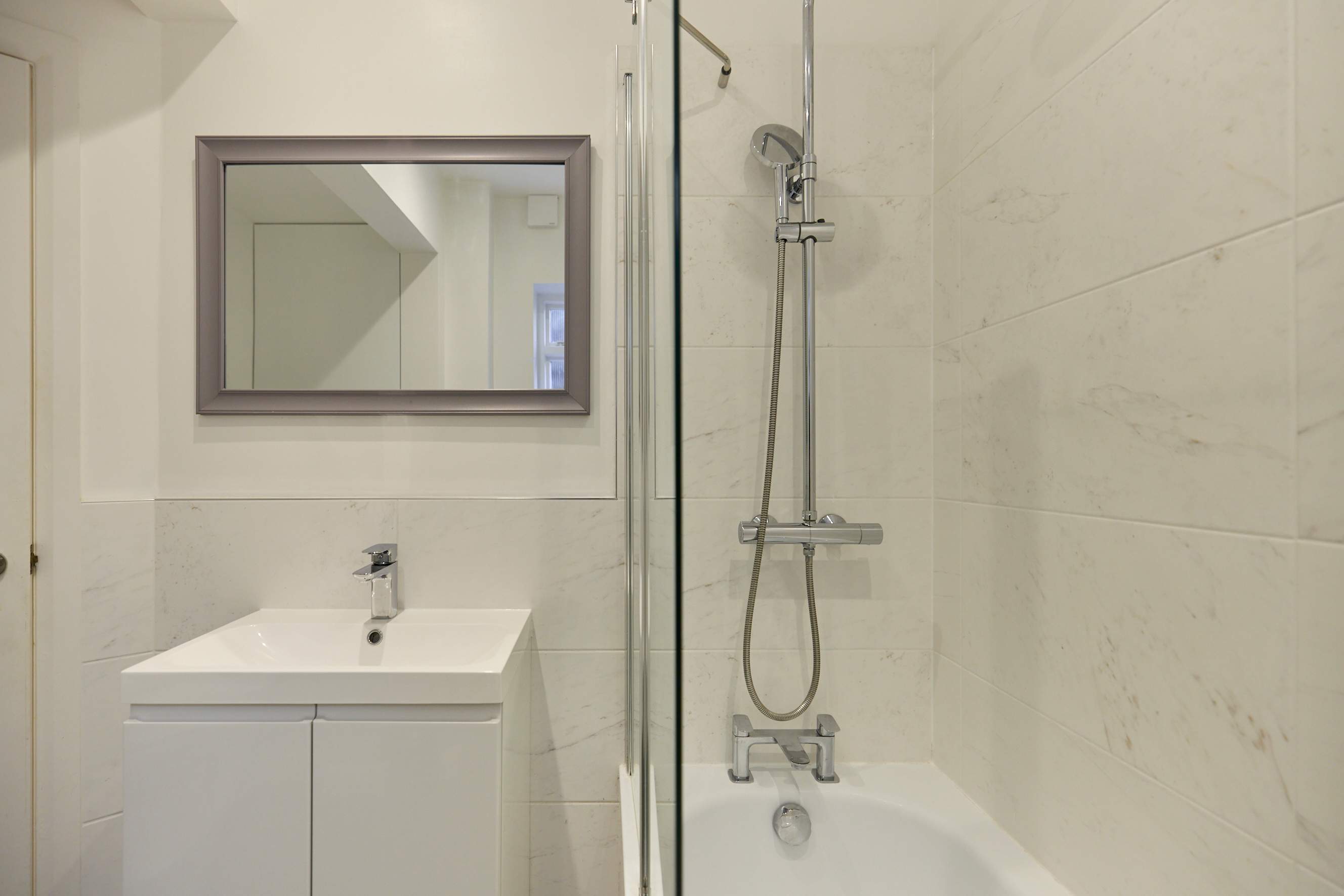 Sage Steps - Streatham Hill in Barcombe Avenue 69 SW2 3BG - Property image 20 - VivreStays
