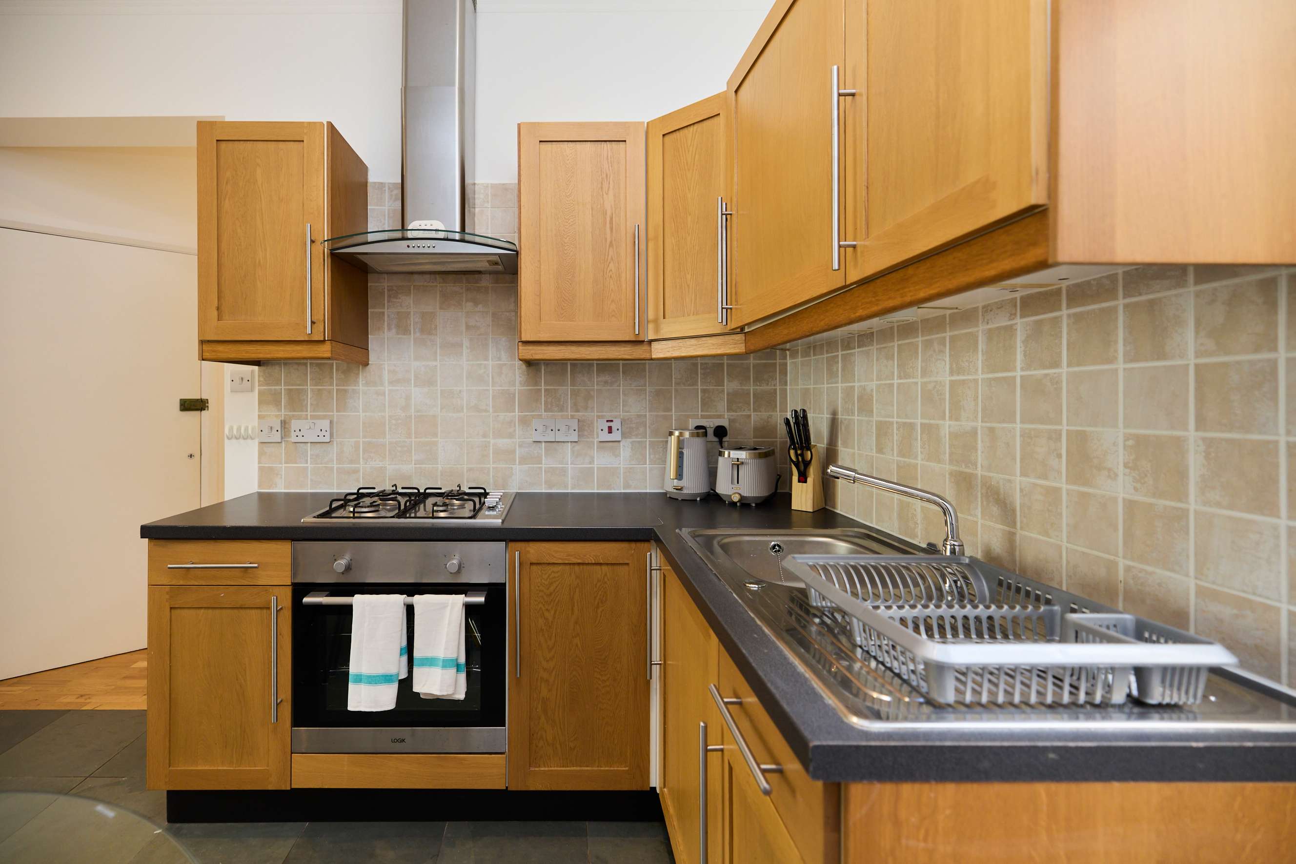 Sage Steps - Streatham Hill in Barcombe Avenue 69 SW2 3BG - Property image 8 - VivreStays