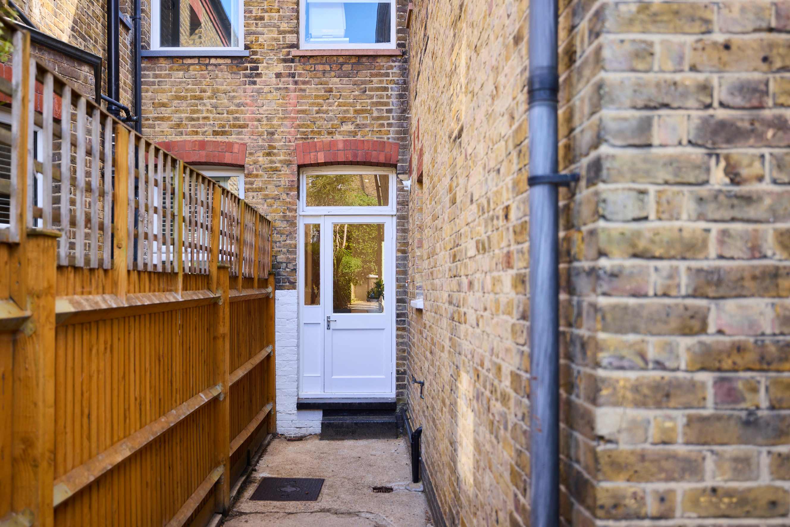 Sage Steps - Streatham Hill in Barcombe Avenue 69 SW2 3BG - Property image 21 - VivreStays