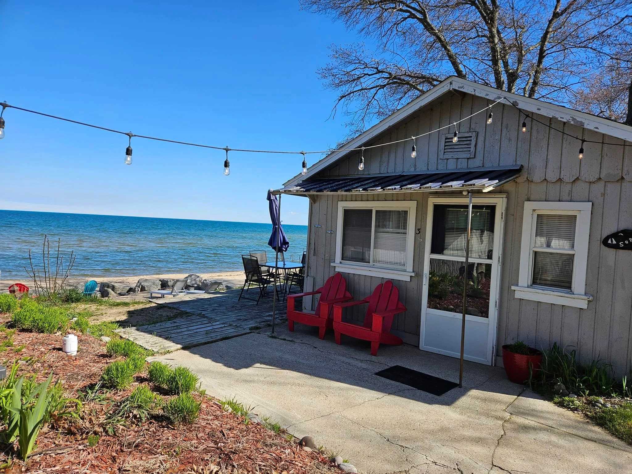 Anchorage Lakeview Cottage