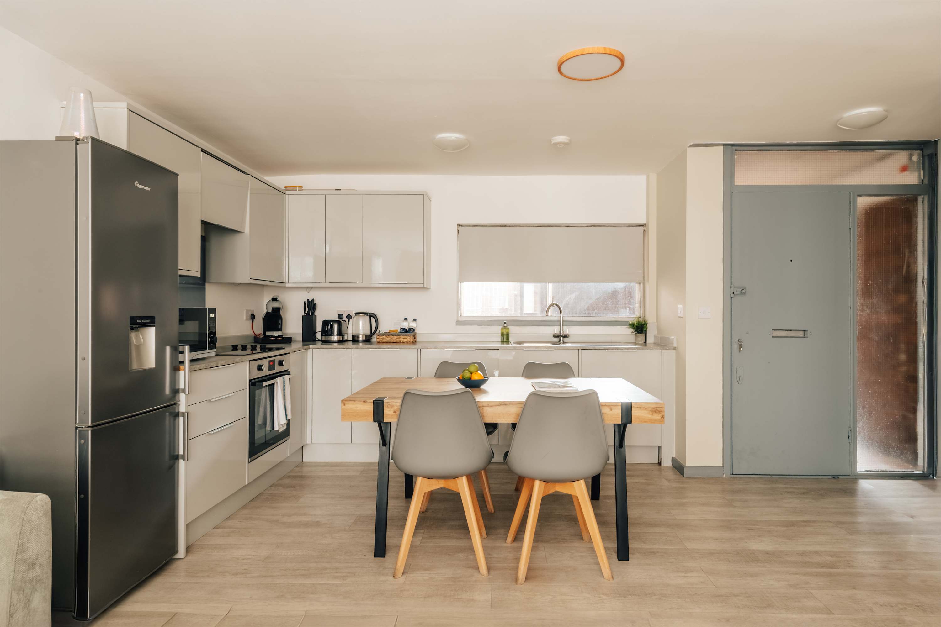 Kensington Gardens Flat w/ Balcony & Elevator in Queensway 24 W2 3RX - Property image 11 - VivreStays