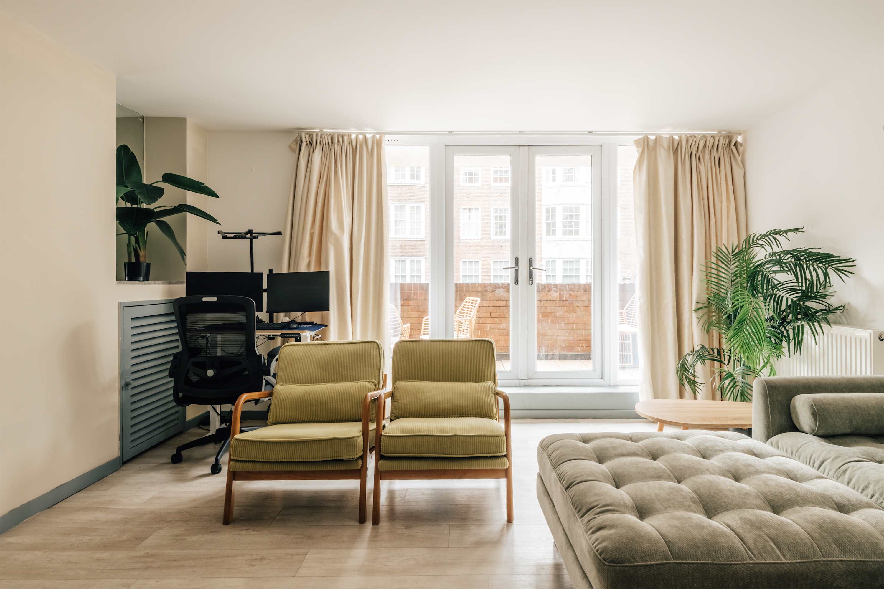 Kensington Gardens Flat w/ Balcony & Elevator in Queensway 24 W2 3RX - Property image 17 - VivreStays
