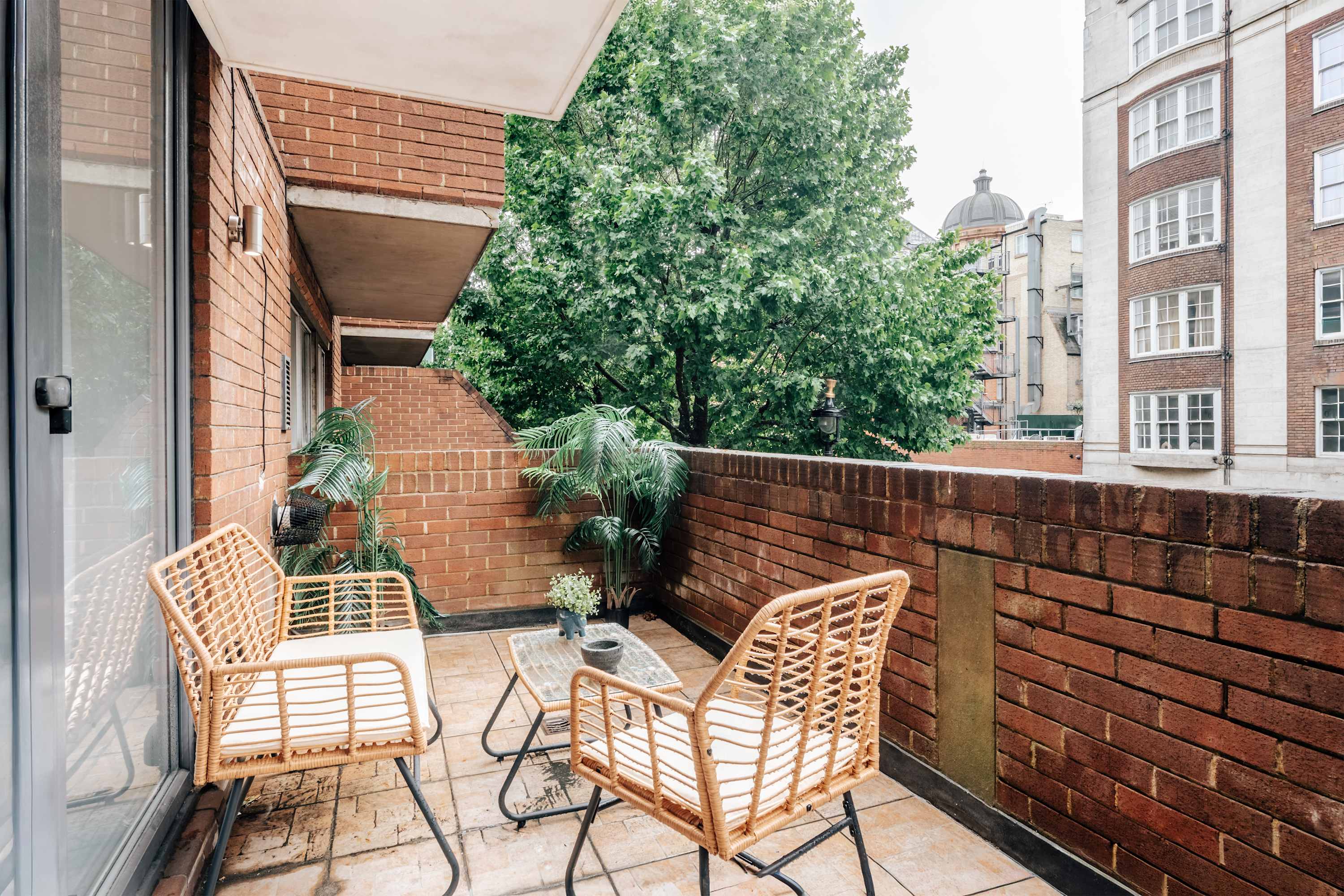 Kensington Gardens Flat w/ Balcony & Elevator in Queensway 24 W2 3RX - Property image 24 - VivreStays