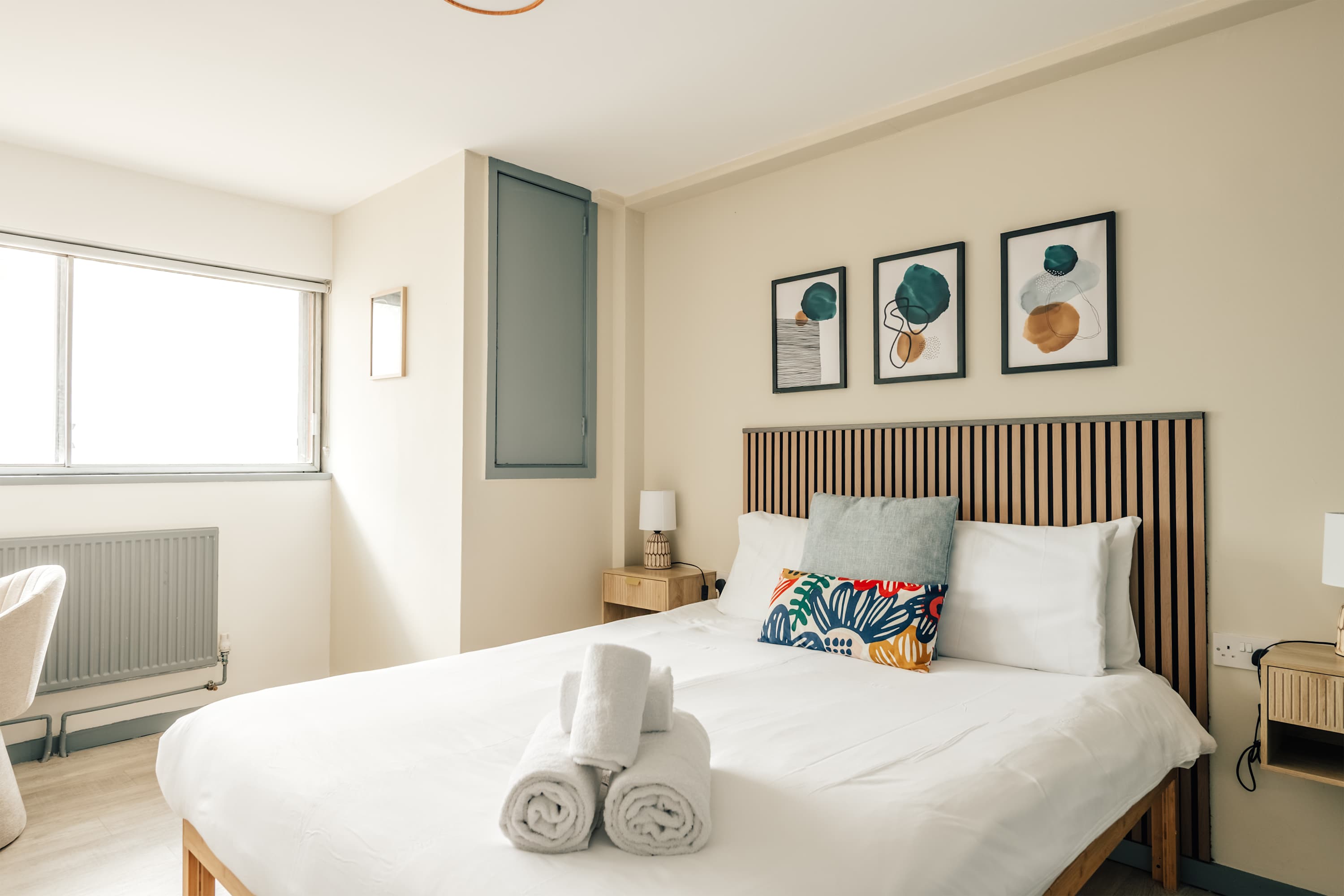 Kensington Gardens Flat w/ Balcony & Elevator in Queensway 24 W2 3RX - Property image 8 - VivreStays