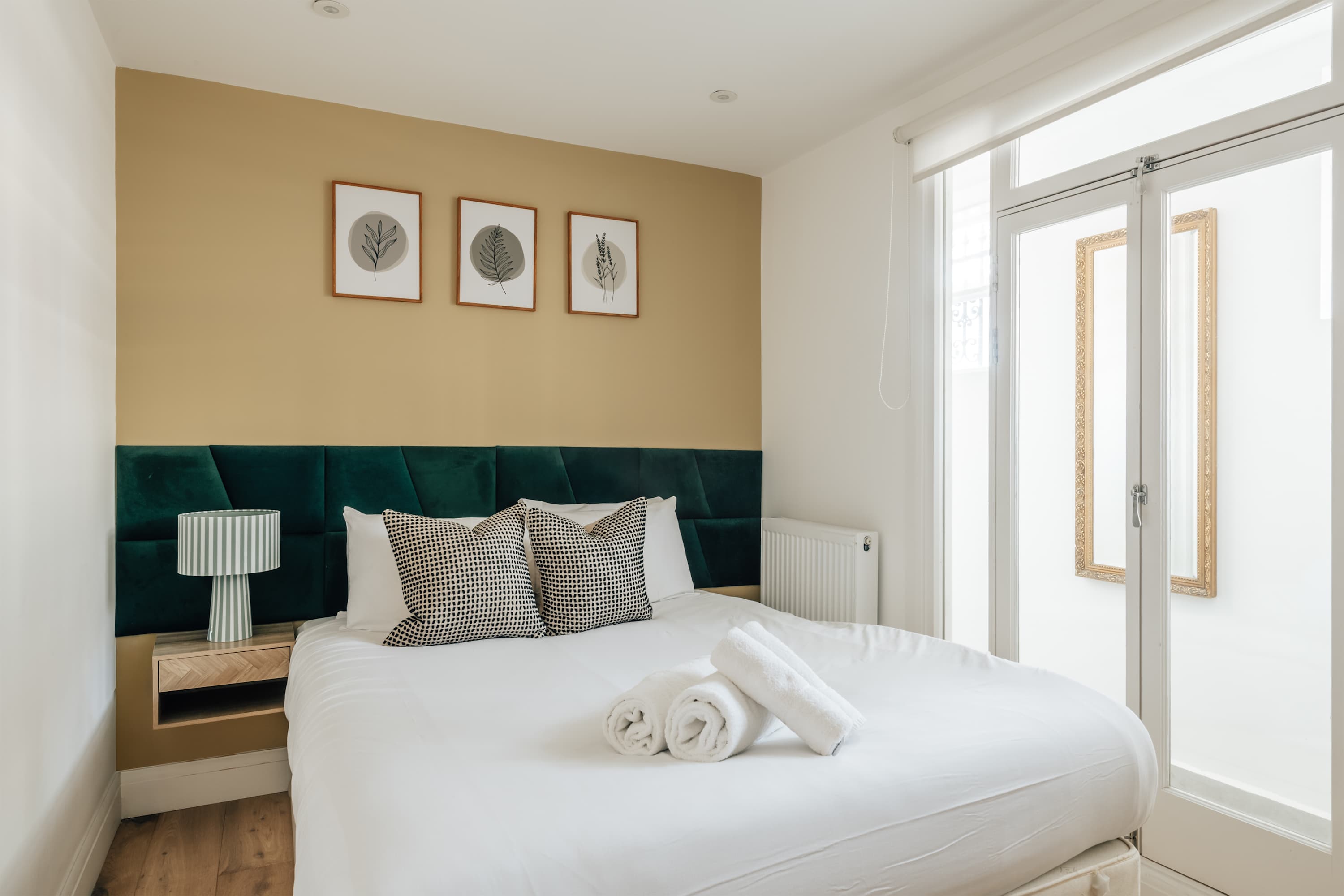 View Kensington High Street Apt: Modern Comfort & in Kensington High Street 353 W8 6NW Kensington High Street Apt: Modern Comfort & in Kensington High Street 353 W8 6NW - Property image 19 - VivreStays