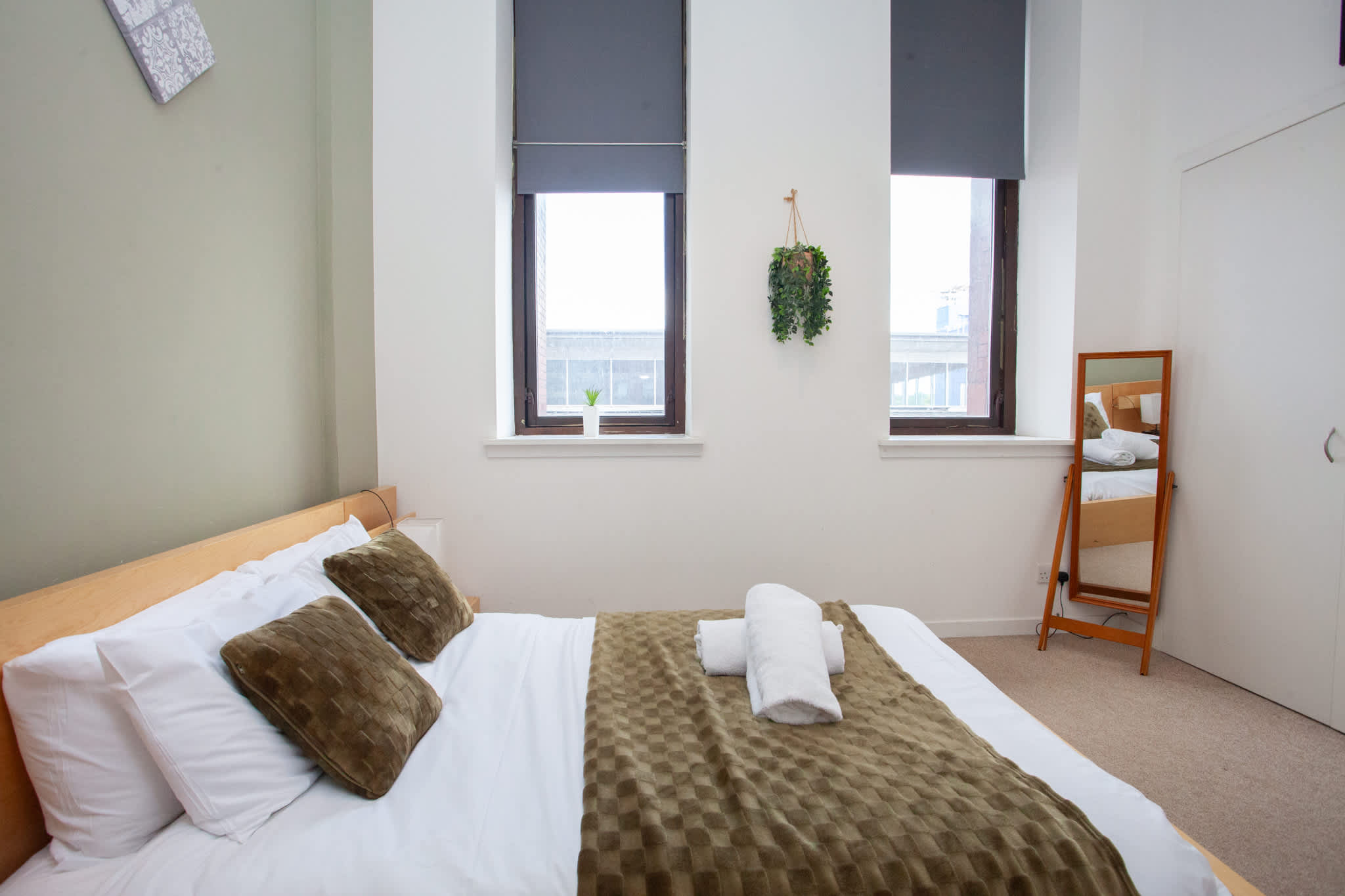 Stunning City Centre Duplex in Renfrew Chambers, 136 Renfield Street G2 3AU - Property image 16 - VivreStays