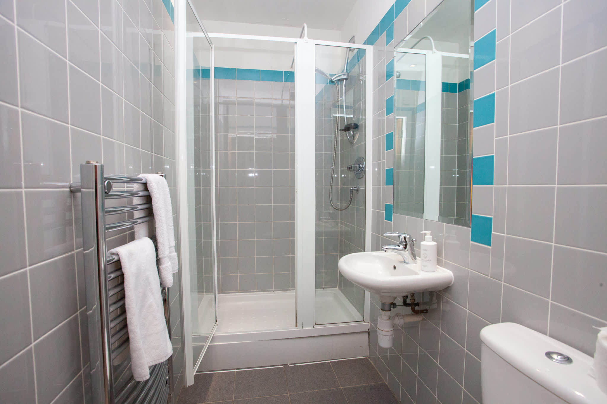 Stunning City Centre Duplex in Renfrew Chambers, 136 Renfield Street G2 3AU - Property image 18 - VivreStays