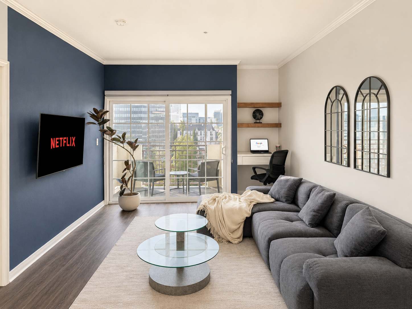 Modern Apartment w/ Pool, Gym, Parking & 10 Min To Cedars