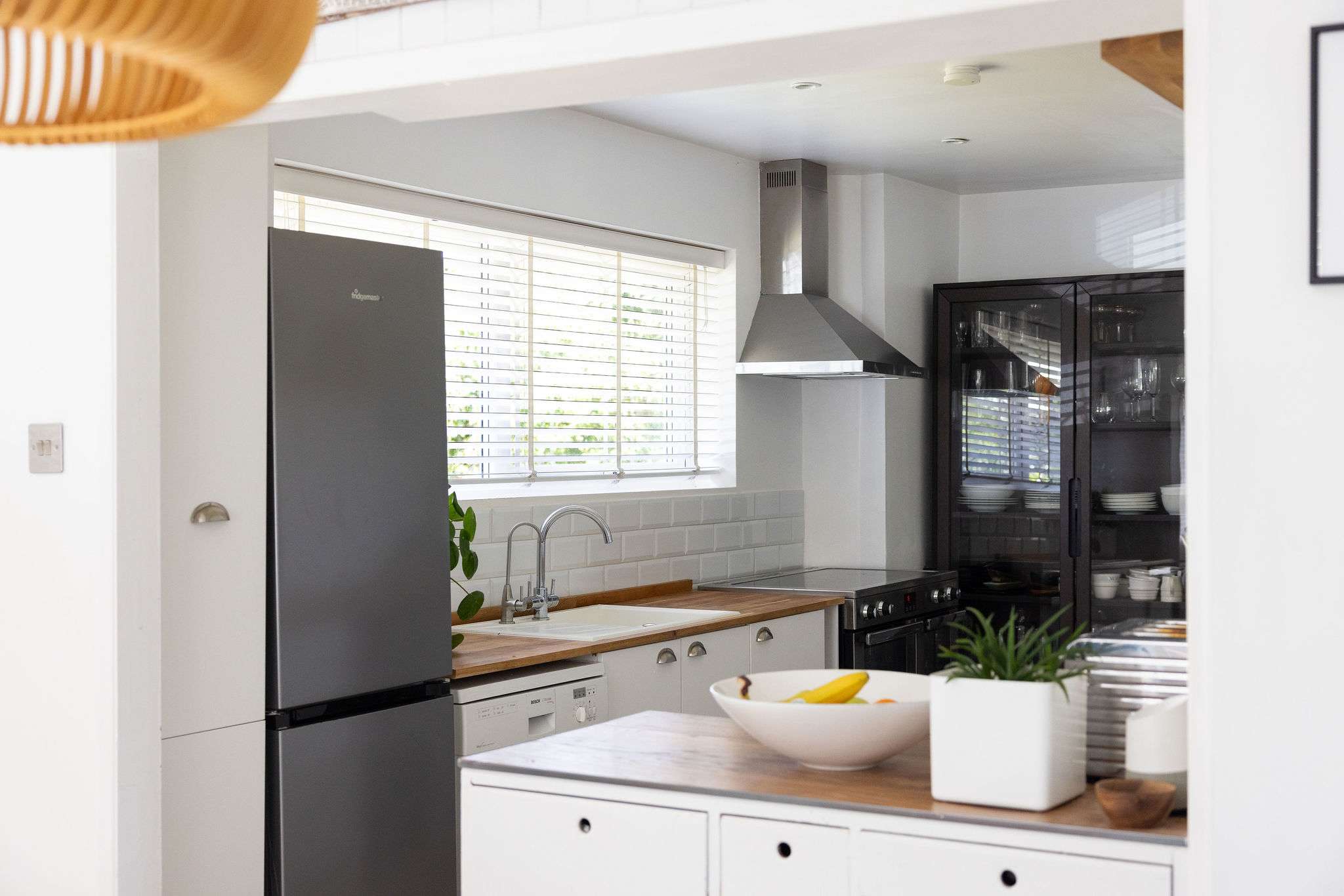 Scandi-Style Birdham Retreat with Hot Tub & Garden