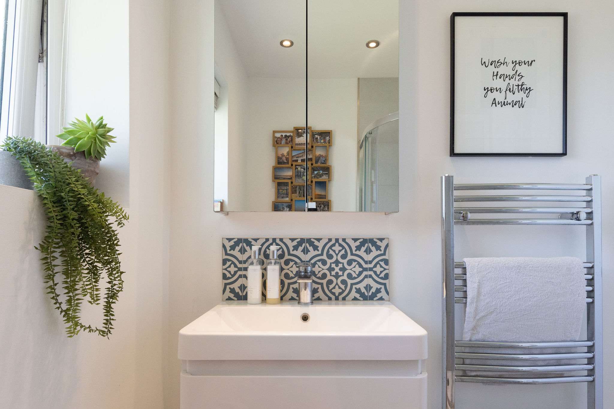 Stylish bathroom details with a fresh, contemporary feel