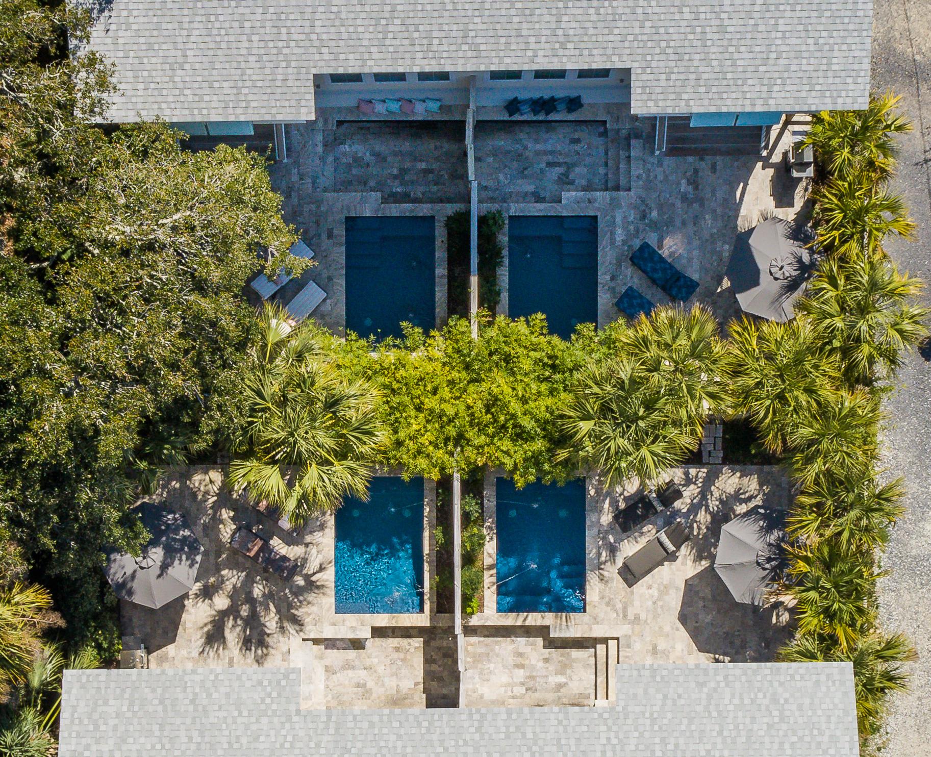 Walk Everywhere! 16br Retreat, 4 Pools, Sleeps 32+ - Folly Beach, SC