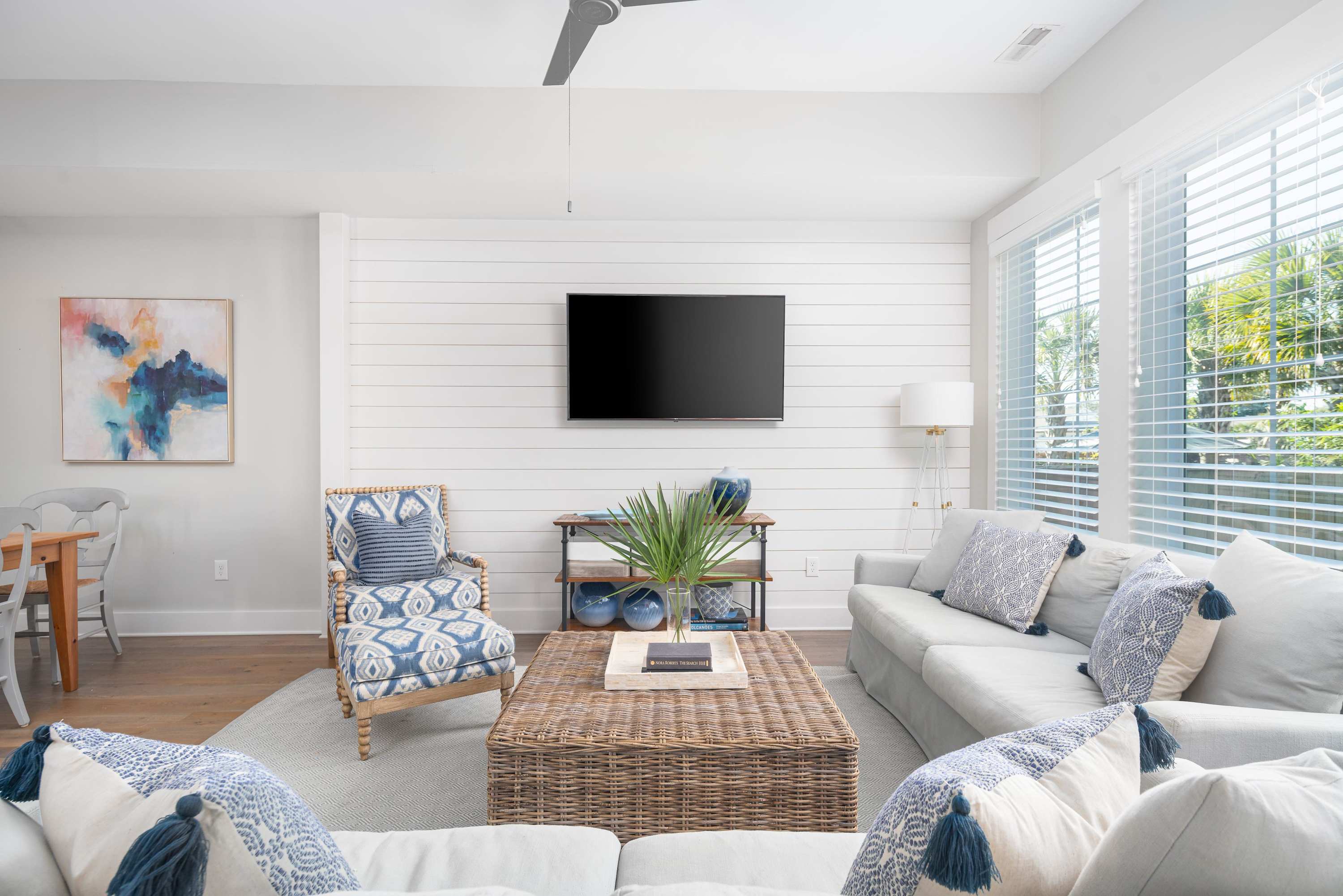 Walk Everywhere! 8br Duplex W/ 2 Pools, Sleeps 16+ - Folly Beach, SC