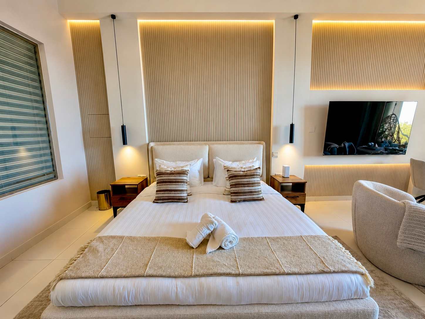 Newly Furnished Beachfront Studio in Dubai Perfect for Families - Image 11