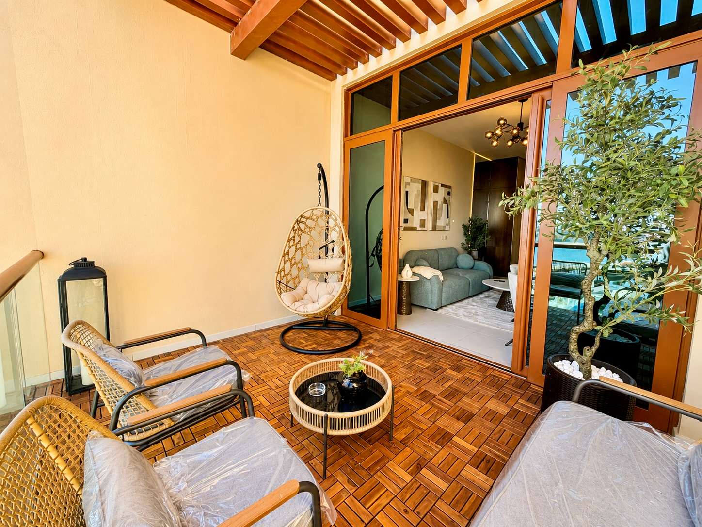 Newly Furnished Beachfront Studio in Dubai Perfect for Families - Image 5