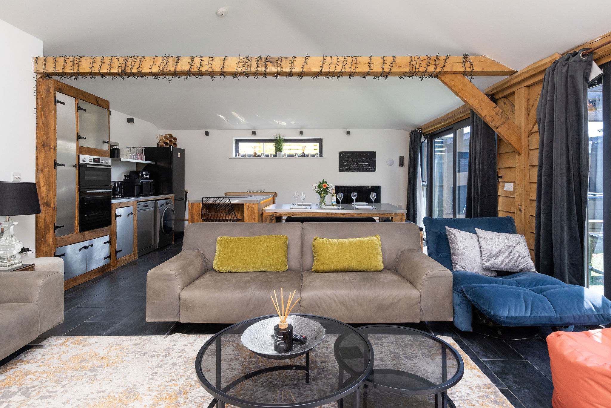 Rural Lodge Retreat with Hot Tub