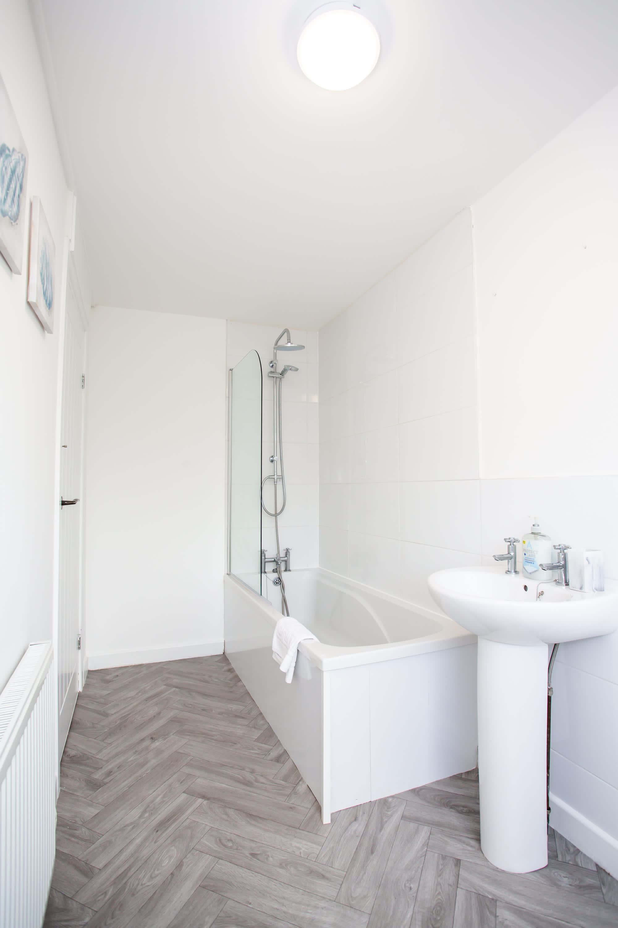 Vacant Nests Spacious Apartment Front Street in Westgate 14 NE49 9AQ - Property image 38 - VivreStays