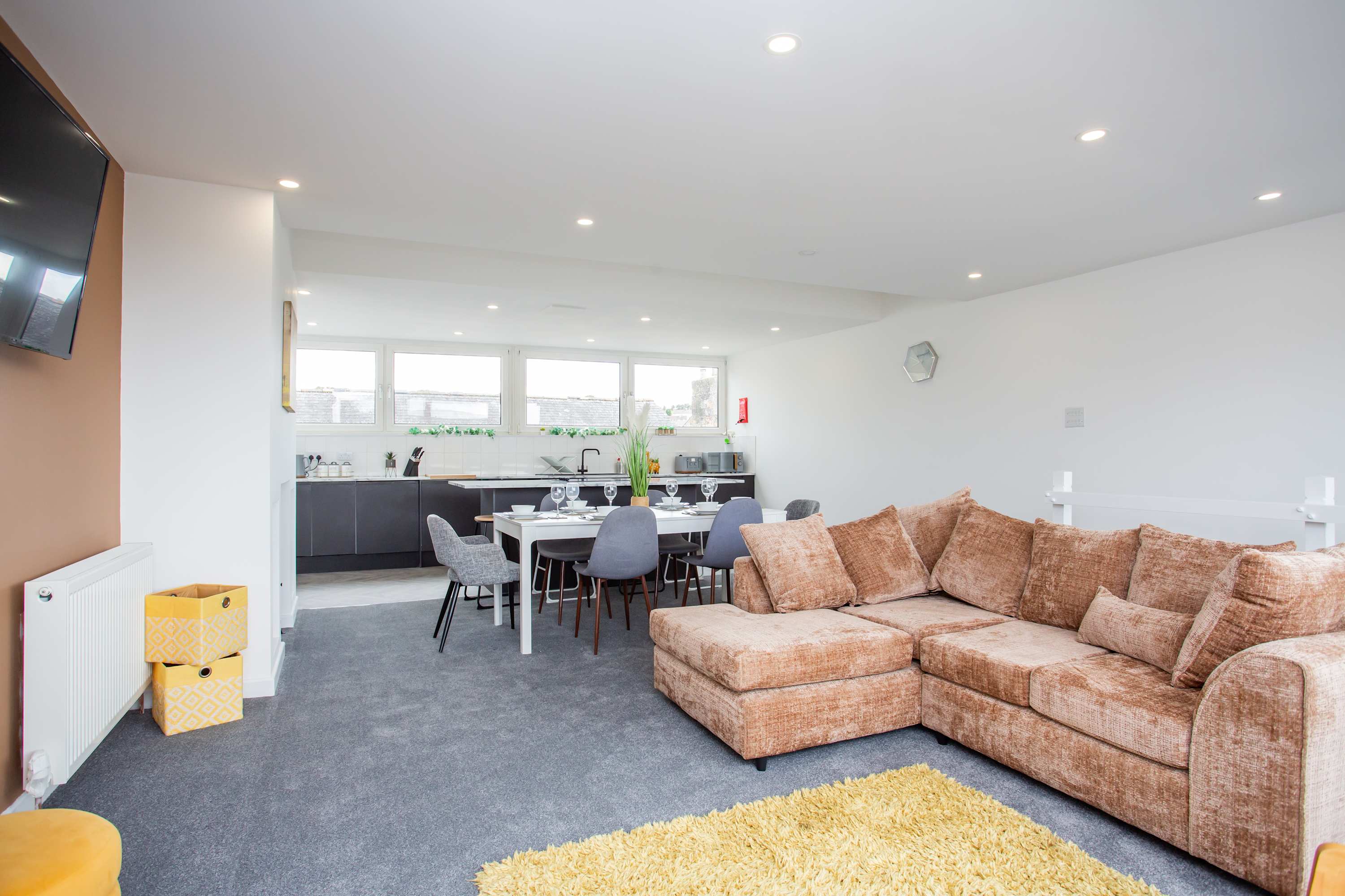 Vacant Nests Spacious Apartment Front Street in Westgate 14 NE49 9AQ - Property image 8 - VivreStays
