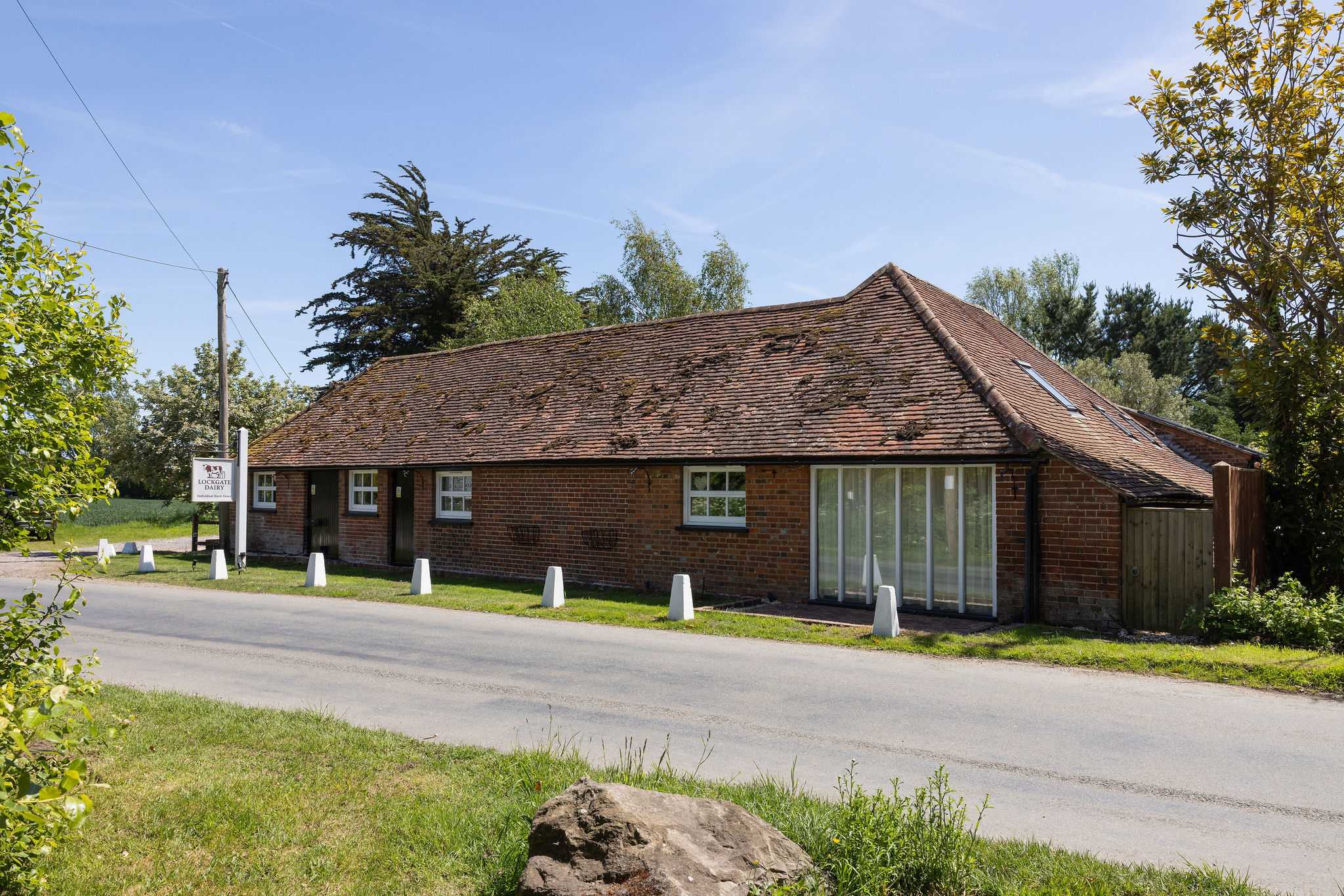 Lockgate Dairy is a collection of rural converted barns in Sidlesham, featuring 1, 2 and 3 bed self-contained accommodation.