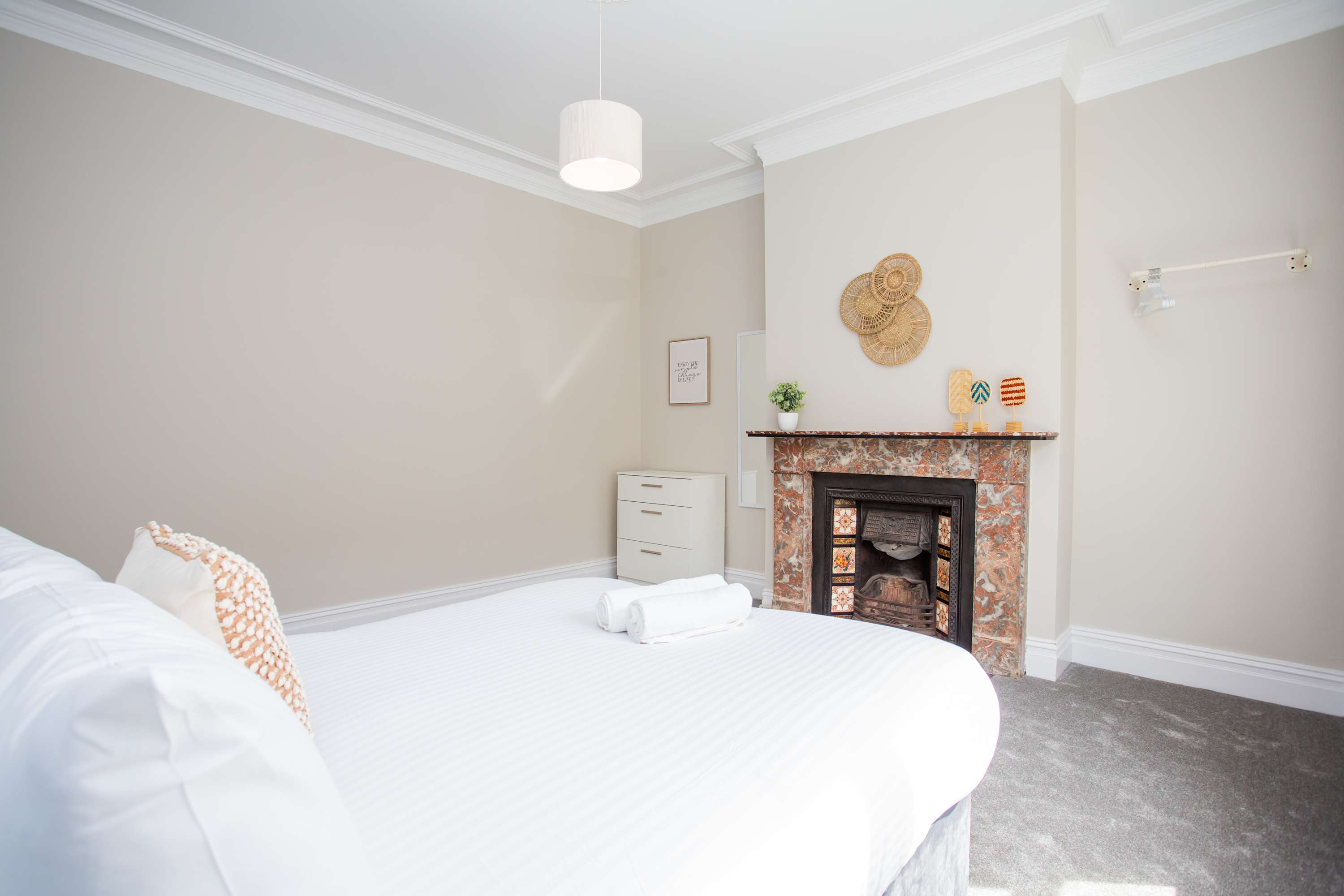Vacant Nests Cozy Central apartment Free Wi-Fi in Eighth Avenue 7 NE6 - Property image 23 - VivreStays