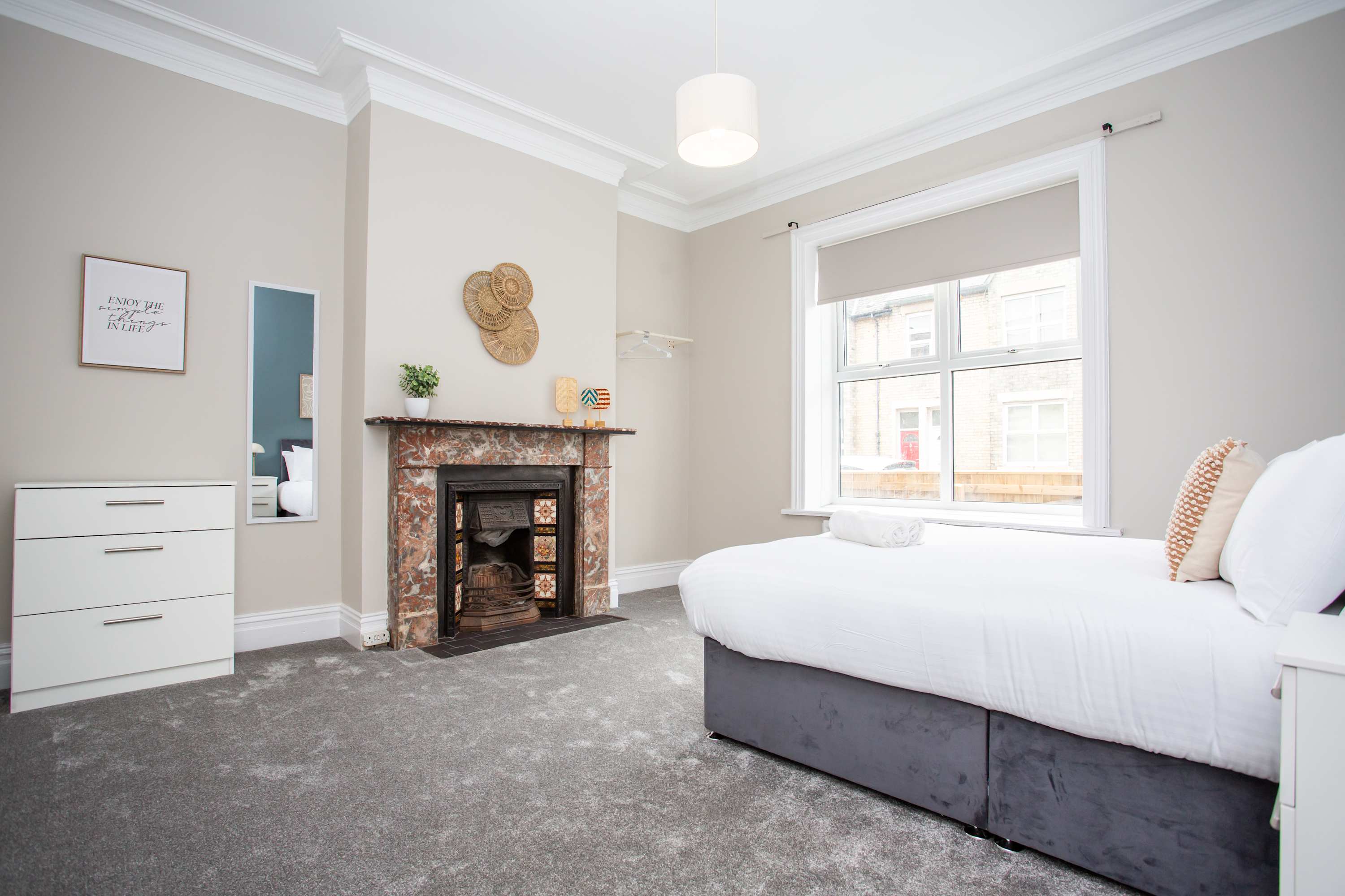 Vacant Nests Cozy Central apartment Free Wi-Fi in Eighth Avenue 7 NE6 - Property image 22 - VivreStays