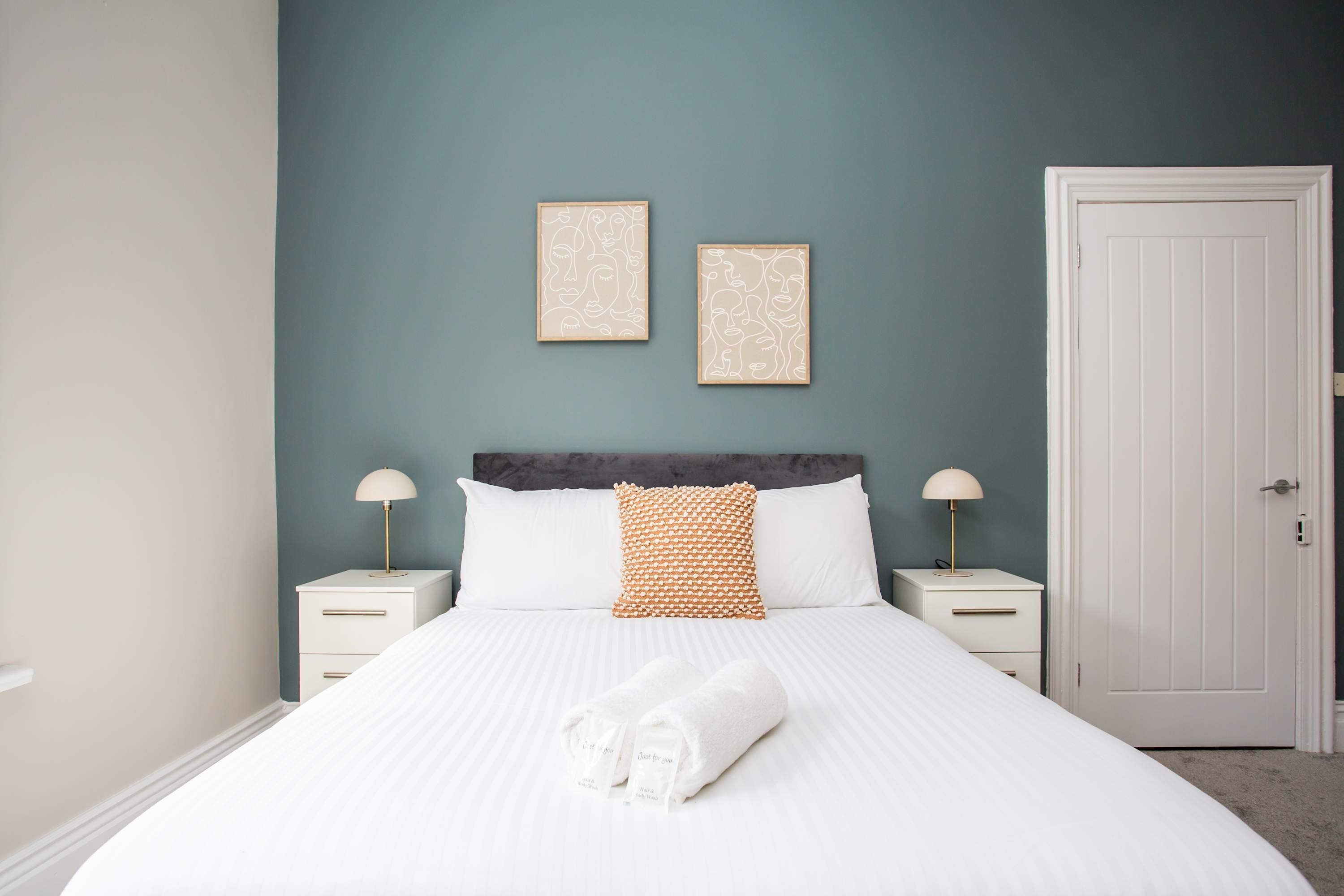 Vacant Nests Cozy Central apartment Free Wi-Fi in Eighth Avenue 7 NE6 - Property image 25 - VivreStays