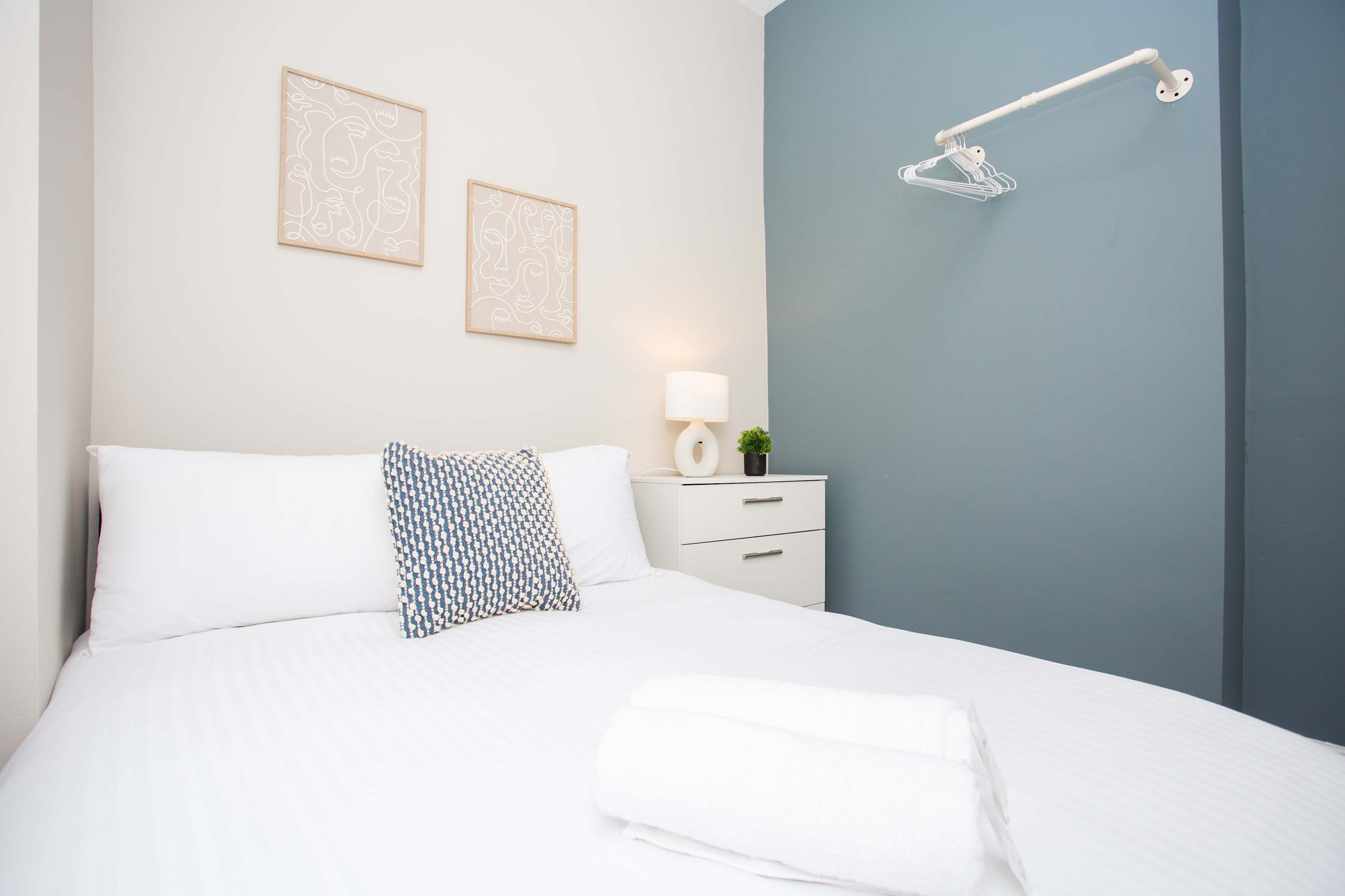 Vacant Nests Cozy Central apartment Free Wi-Fi in Eighth Avenue 7 NE6 - Property image 33 - VivreStays