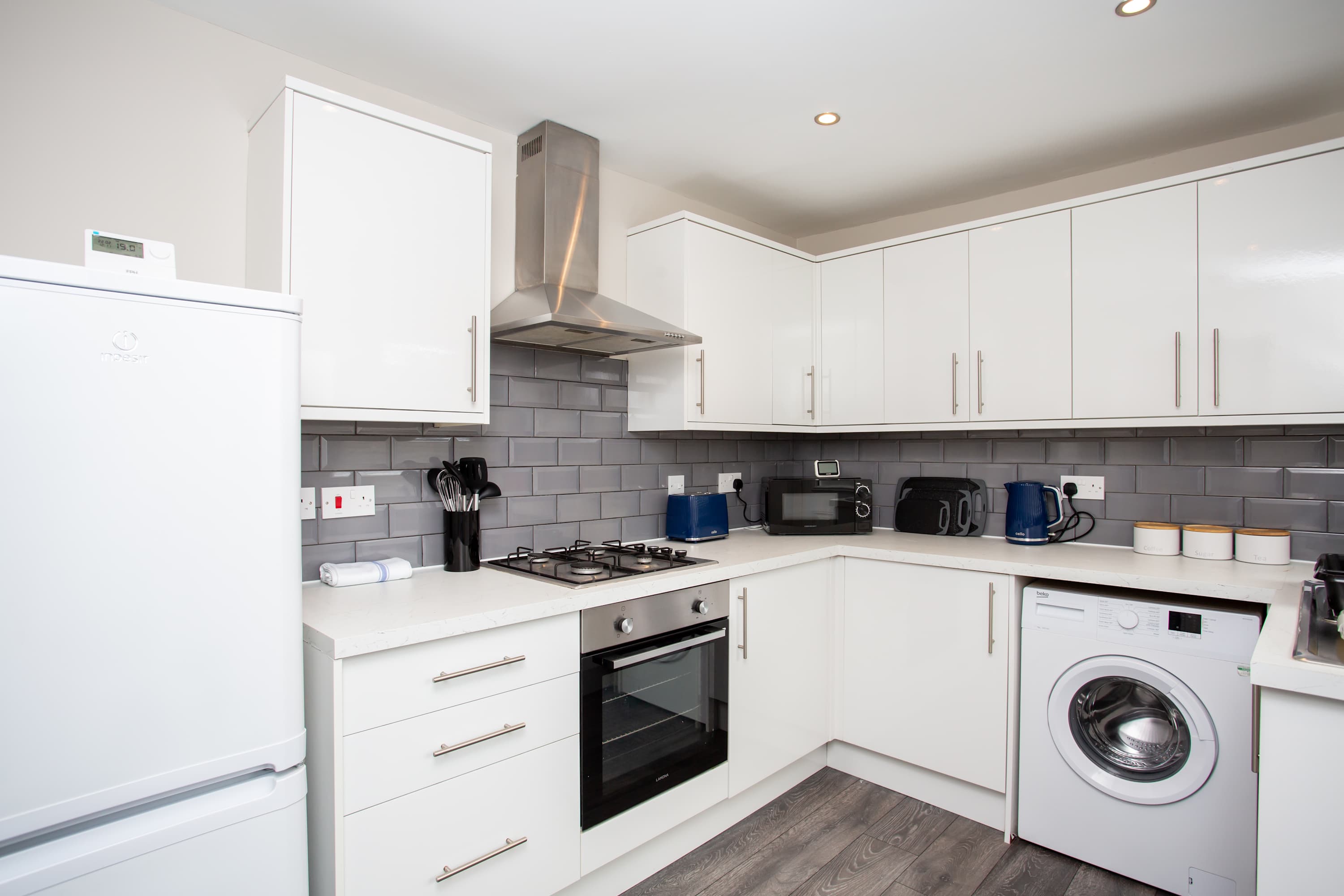 Vacant Nests Cozy Central apartment Free Wi-Fi in Eighth Avenue 7 NE6 - Property image 14 - VivreStays