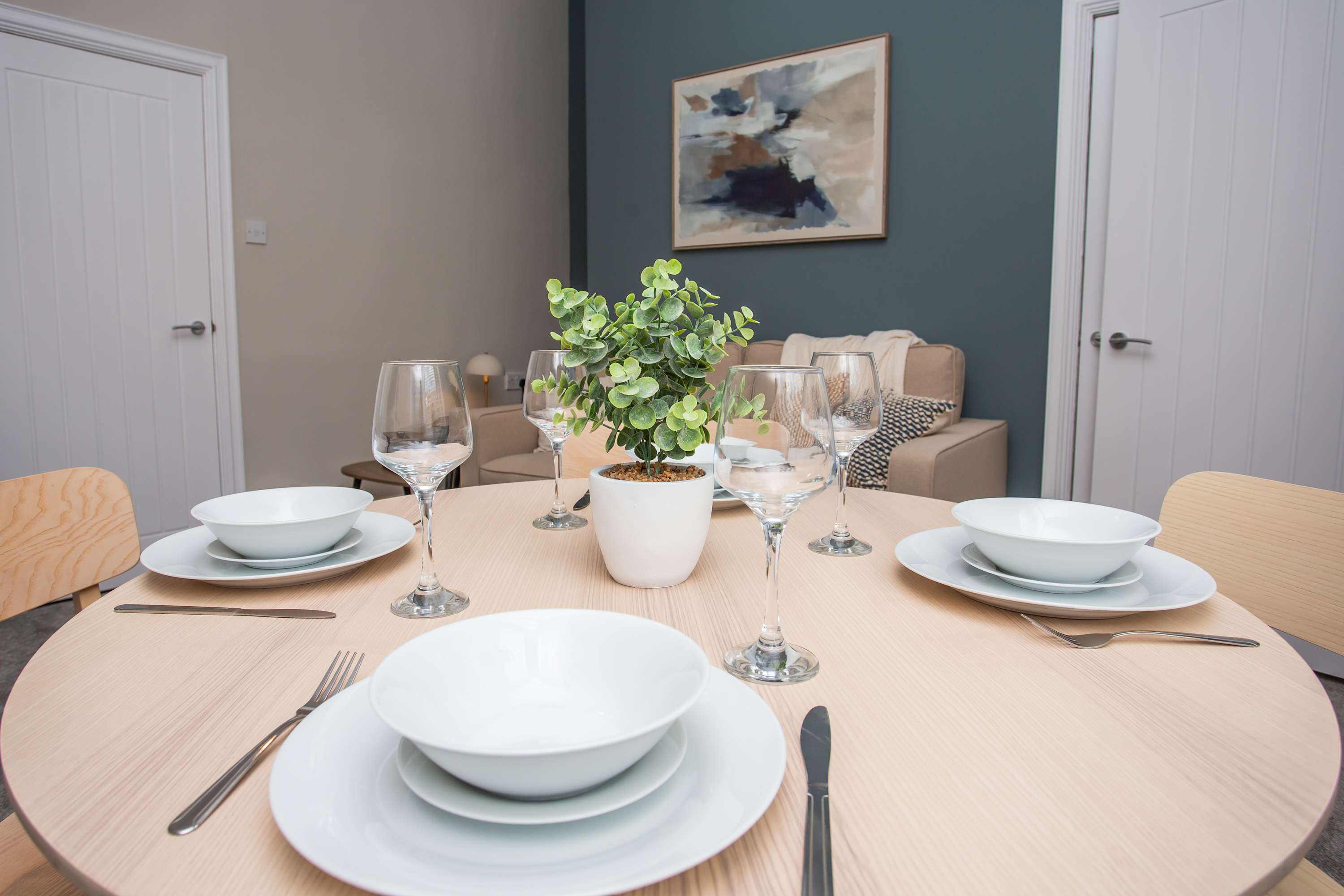 Vacant Nests Cozy Central apartment Free Wi-Fi in Eighth Avenue 7 NE6 - Property image 4 - VivreStays