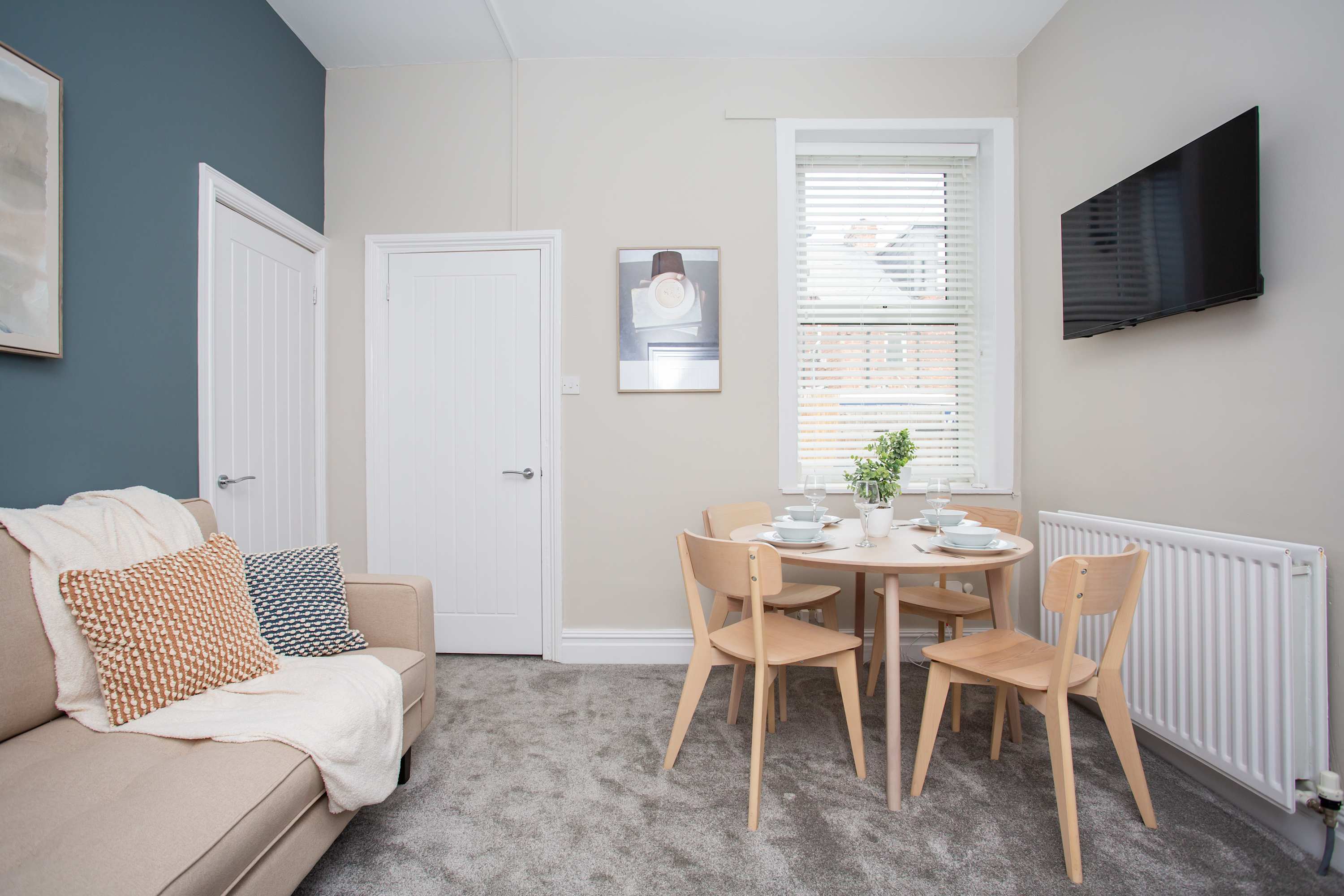 Vacant Nests Cozy Central apartment Free Wi-Fi in Eighth Avenue 7 NE6 - Property image 10 - VivreStays