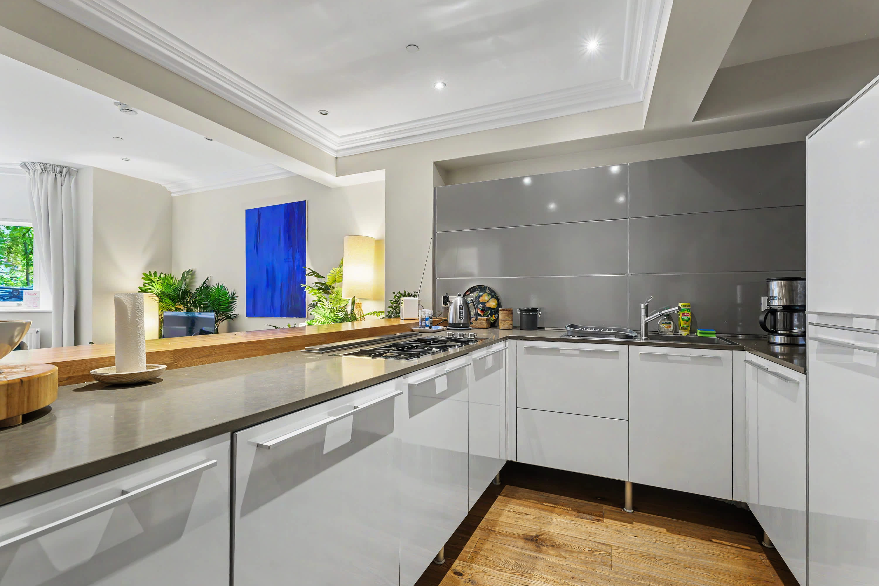 Elegant West End Flat in Glasgow in 5 Bowmont Gardens G12 9LR - Property image 7 - VivreStays