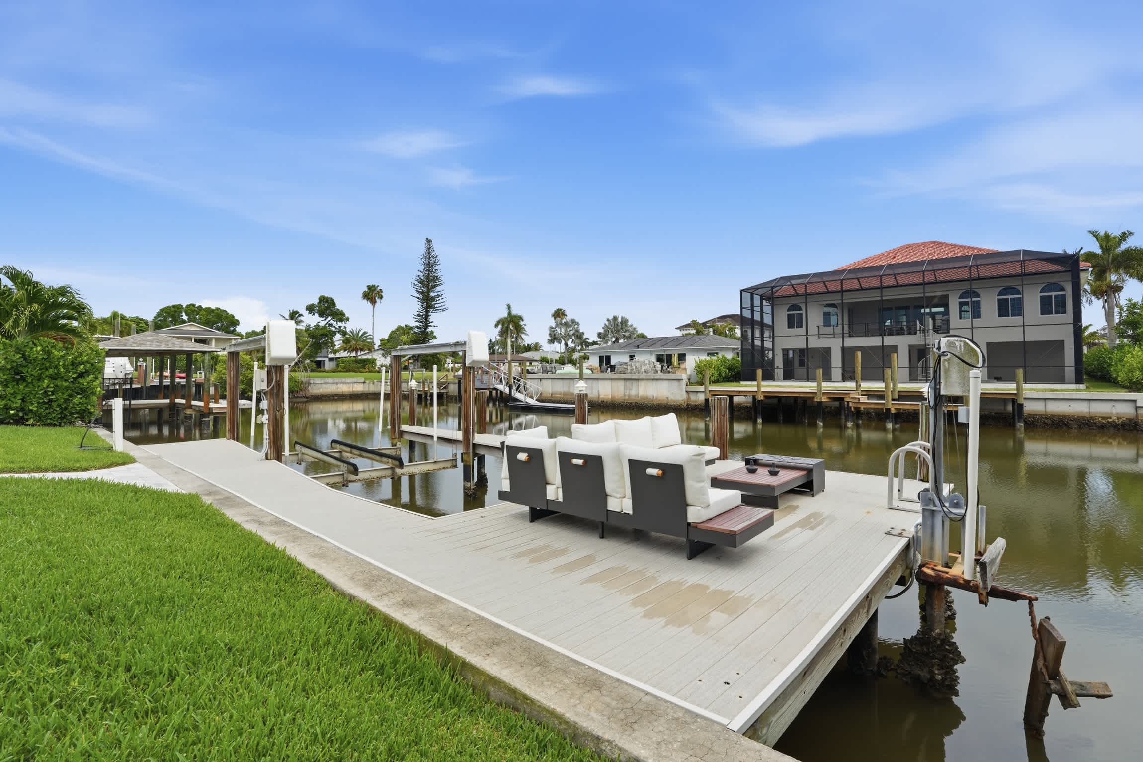Sunset Dock Pet Friendly Steps to Beach | Photo 55