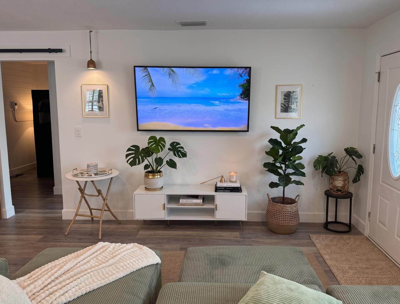 St Pete Retreat | Game Room, Putting Green, Outdoor Bar & Sleeps 8