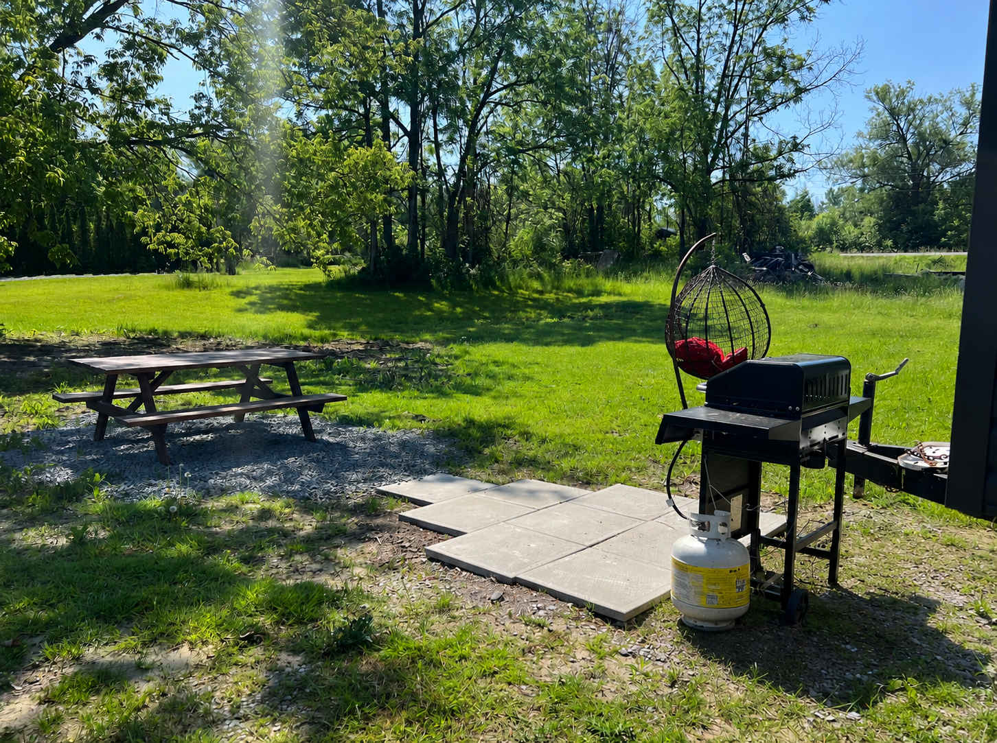 2-bedroom Lake Front Trailer in Harwood, ON #8