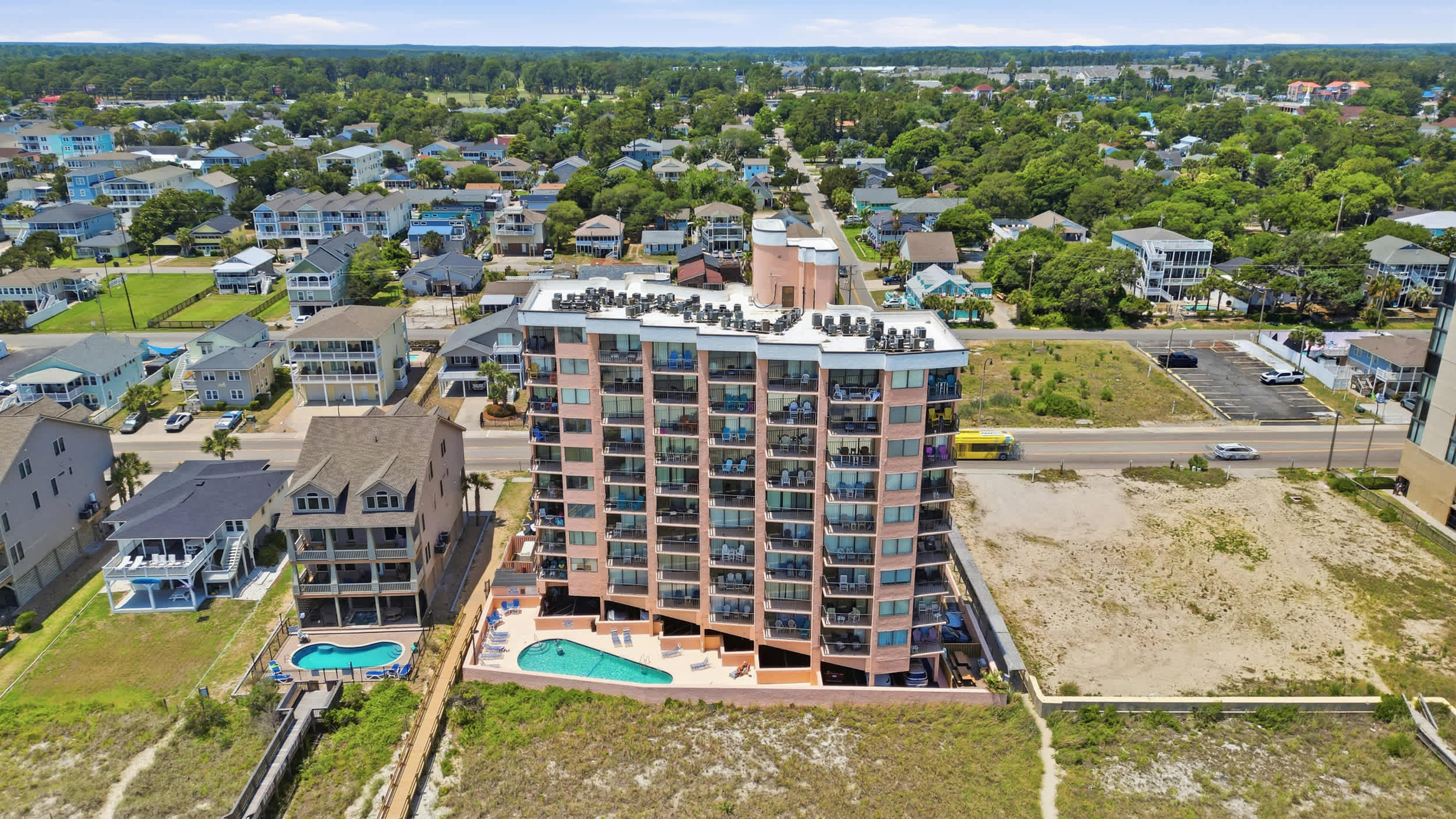 Oceanfront in Heart of N Myrtle  Beach with Pool