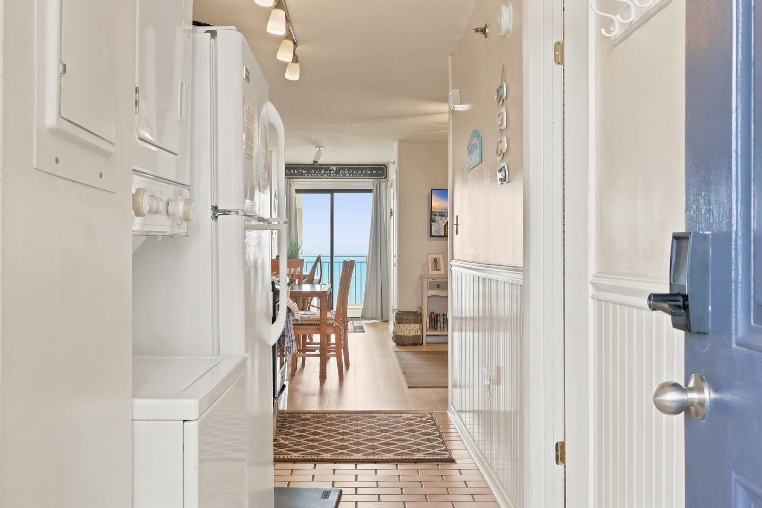Oceanfront Penthouse in Paradise w Indoor Pool