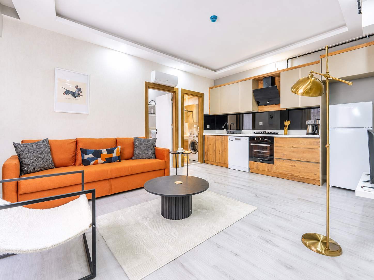 Orange Modern City Apartment
